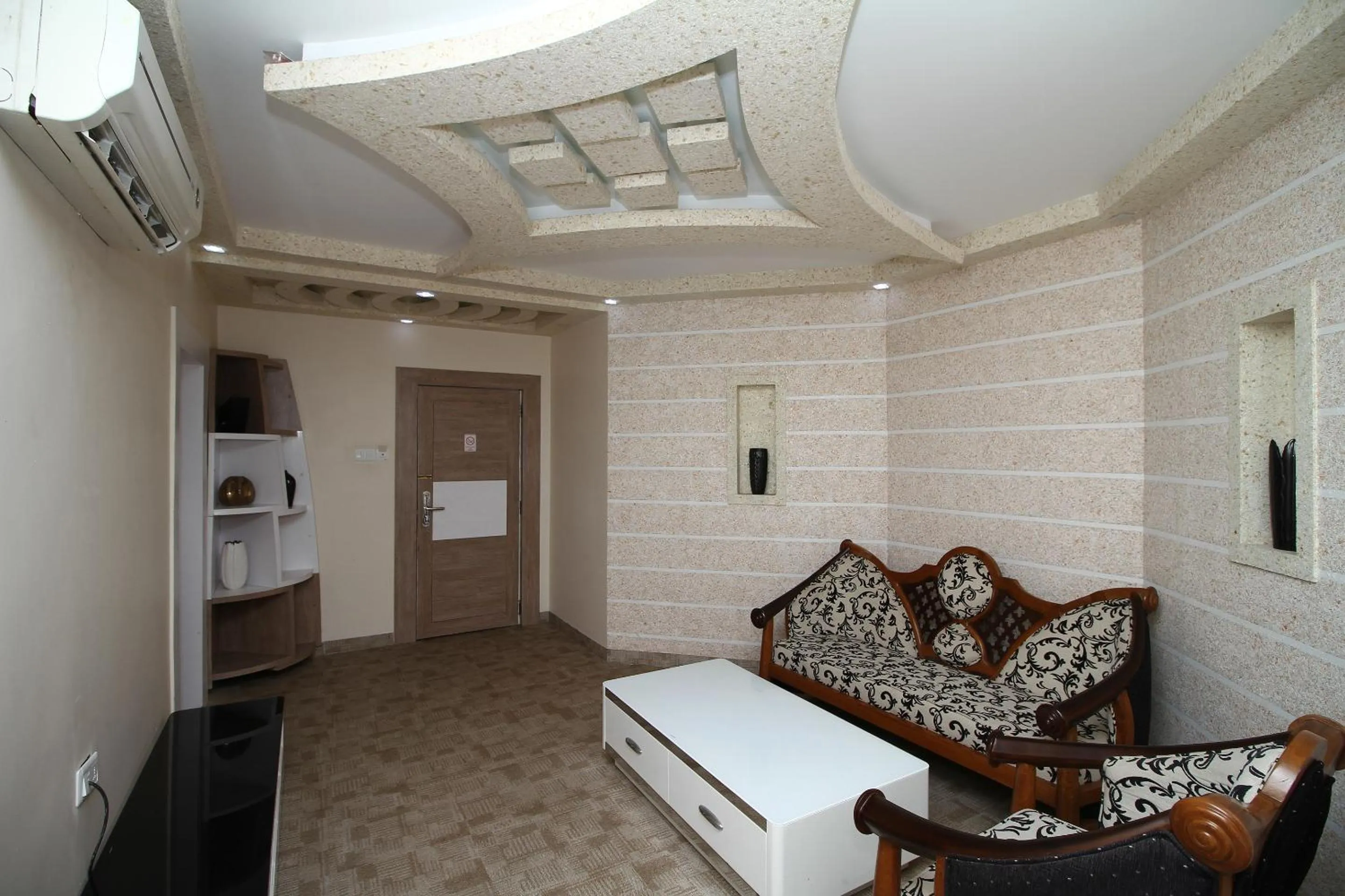 Living room in Royal Castle Hotel