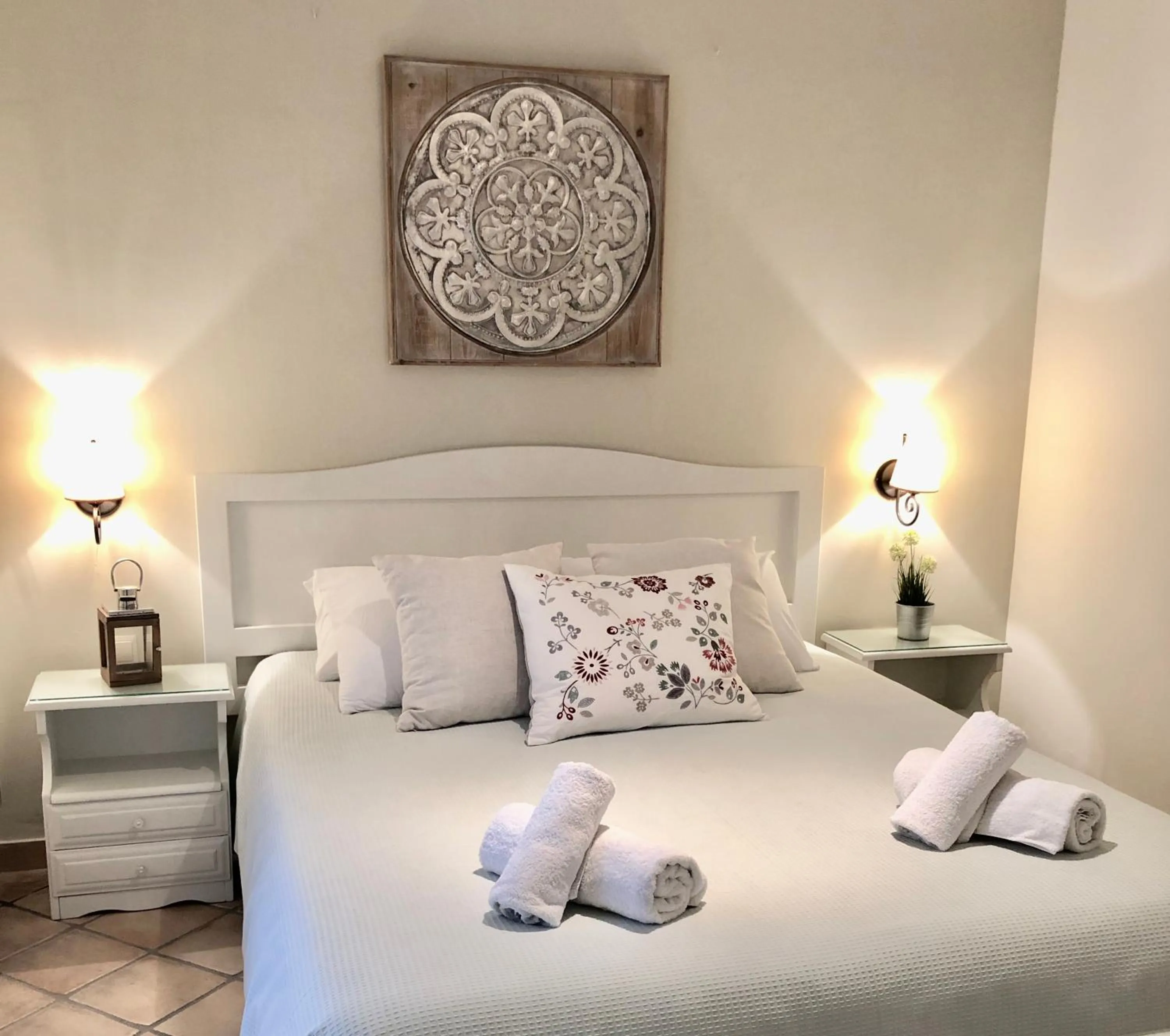 Bed in Sebastian's - Agios Gordios Beach