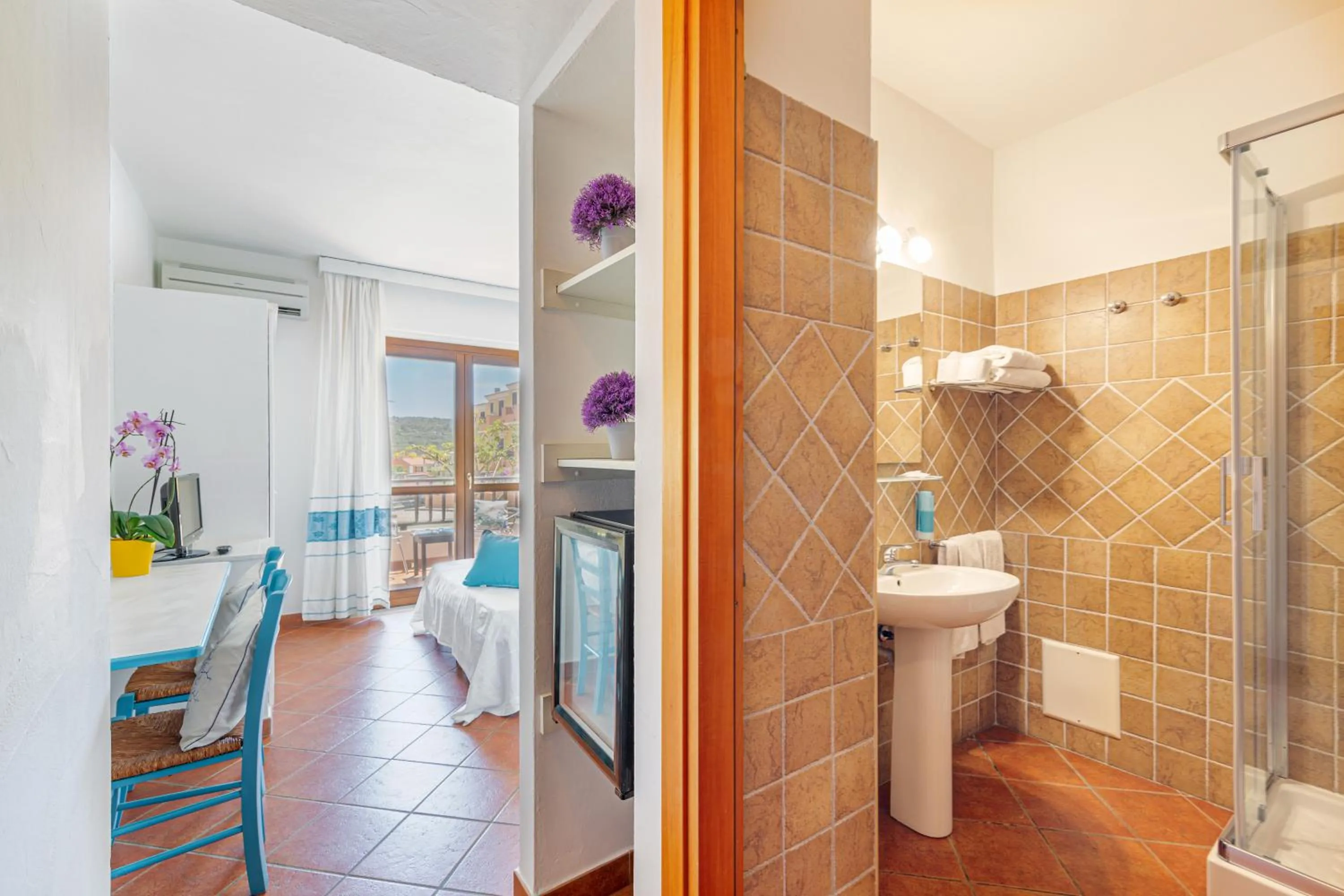 Shower in LH Hotel La Funtana