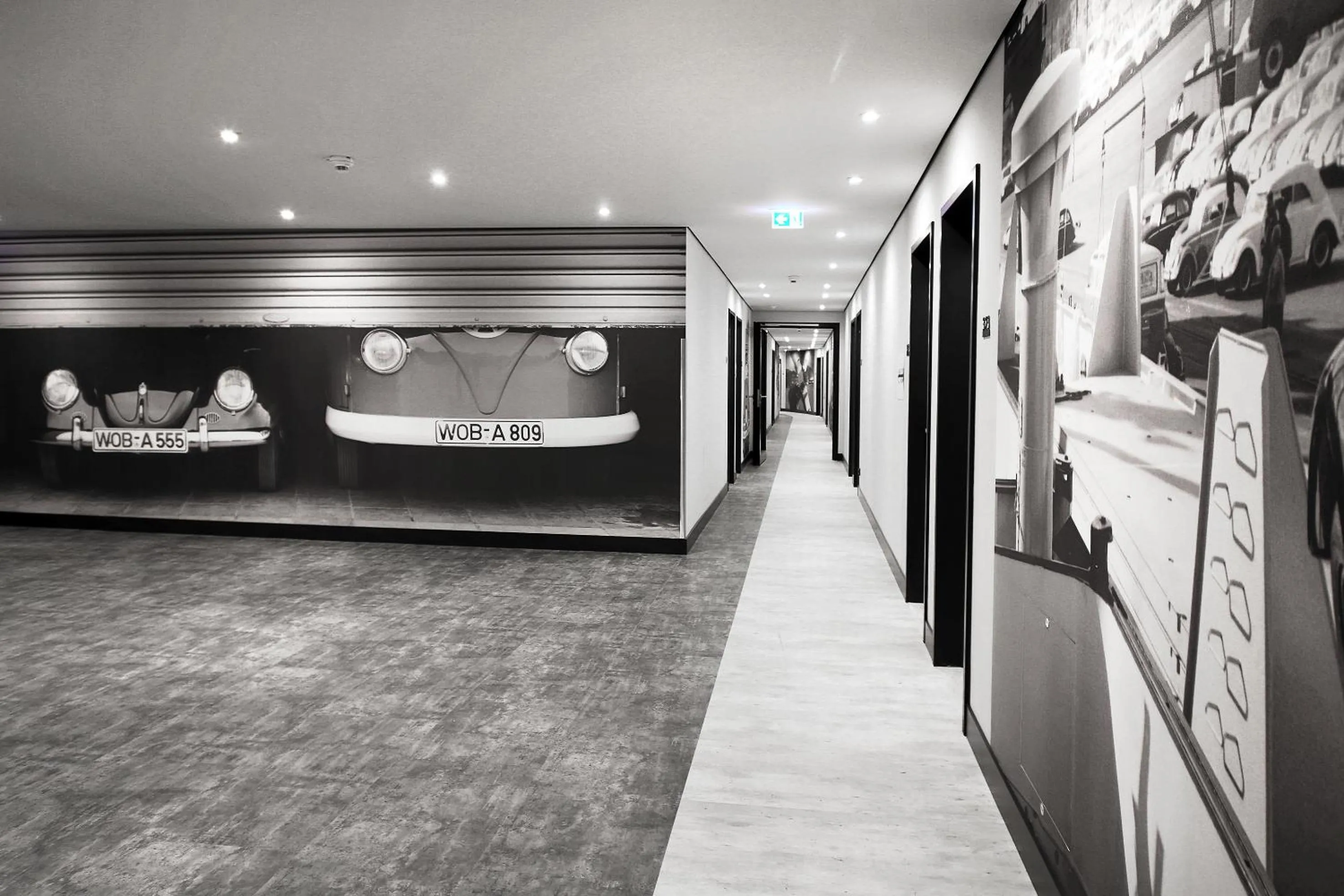 Lobby or reception in INNSiDE by Meliá Wolfsburg