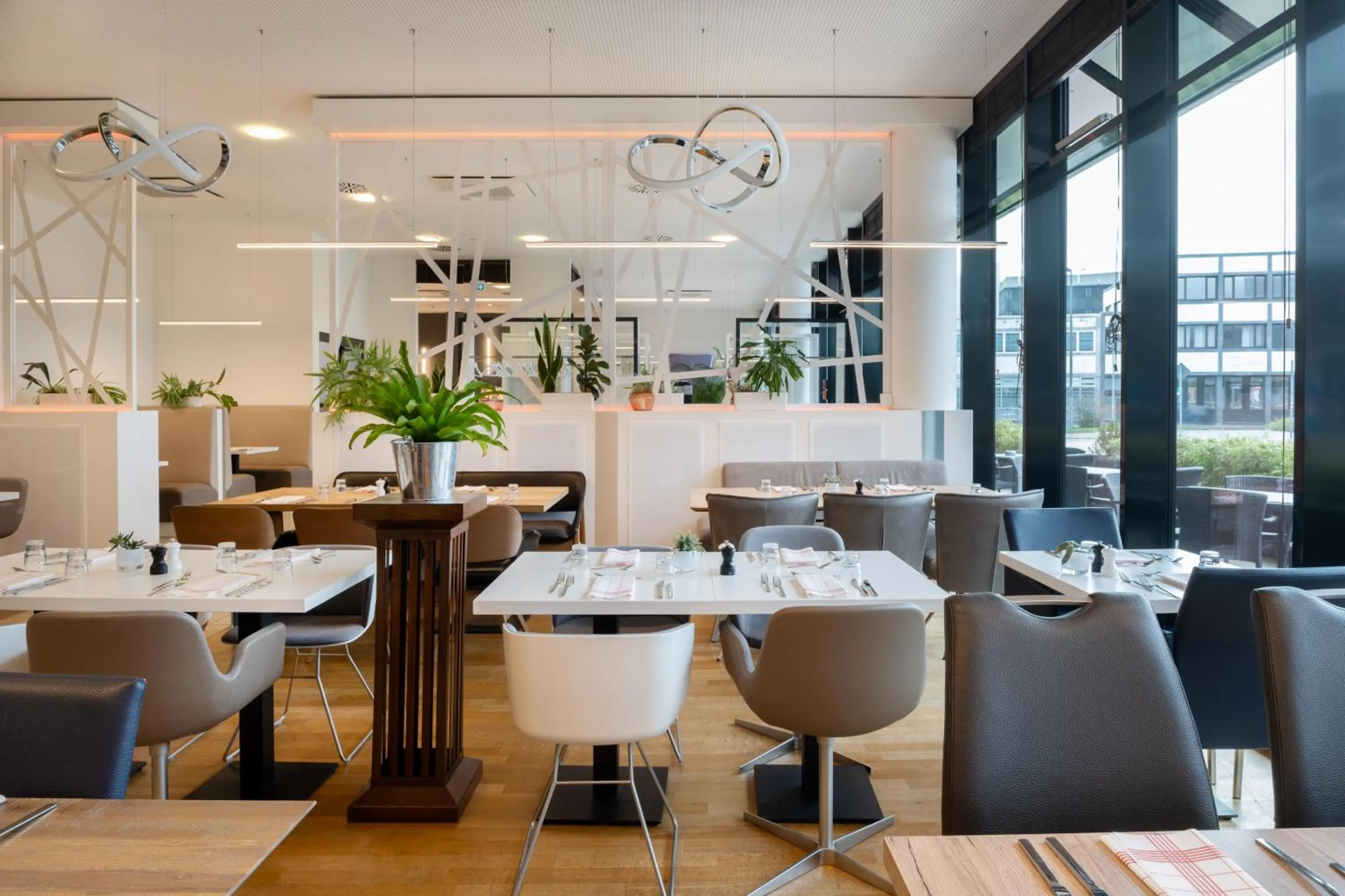Restaurant/places to eat in INNSiDE by Meliá Wolfsburg