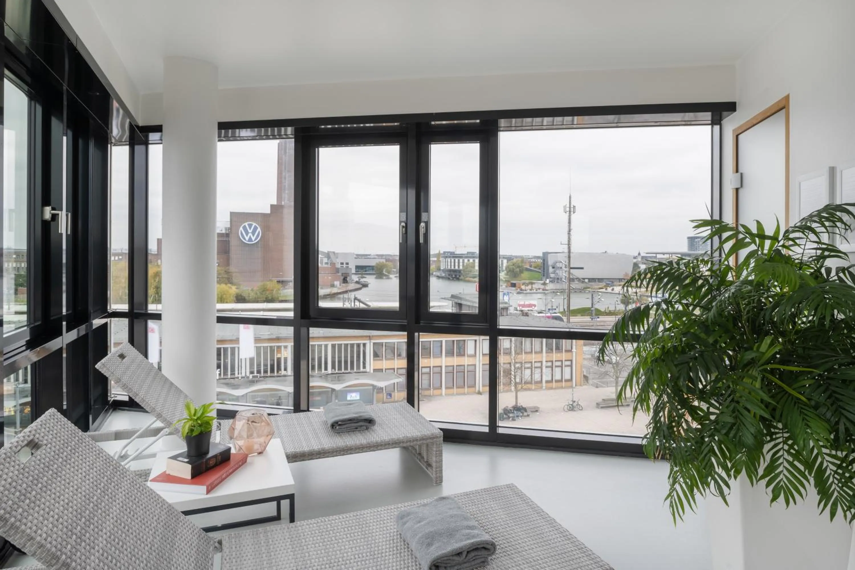 Patio in INNSiDE by Meliá Wolfsburg