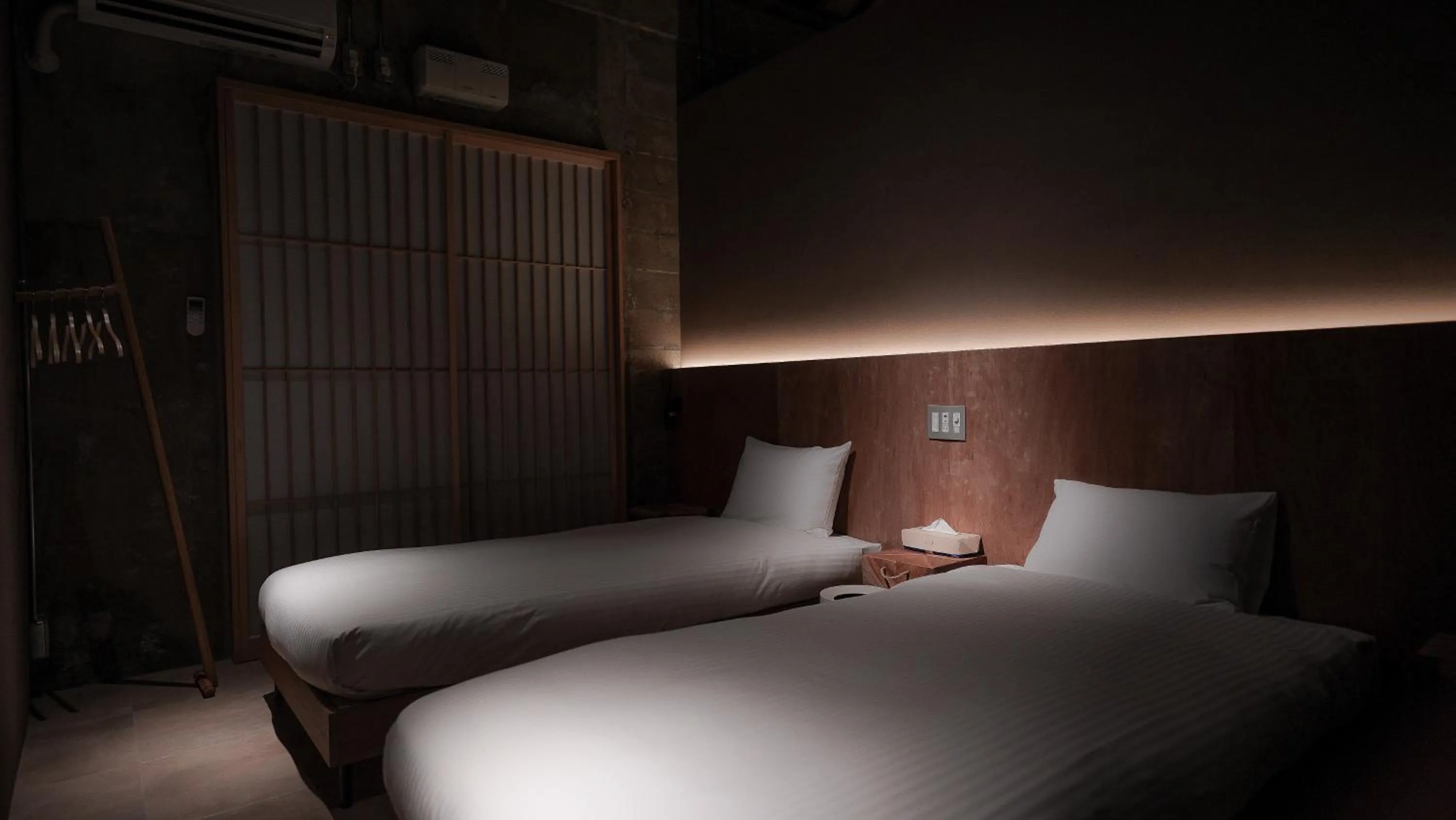 Bed in deigo ISHIGAKI ｜沖縄石垣島の一棟貸し別荘［泥娯］