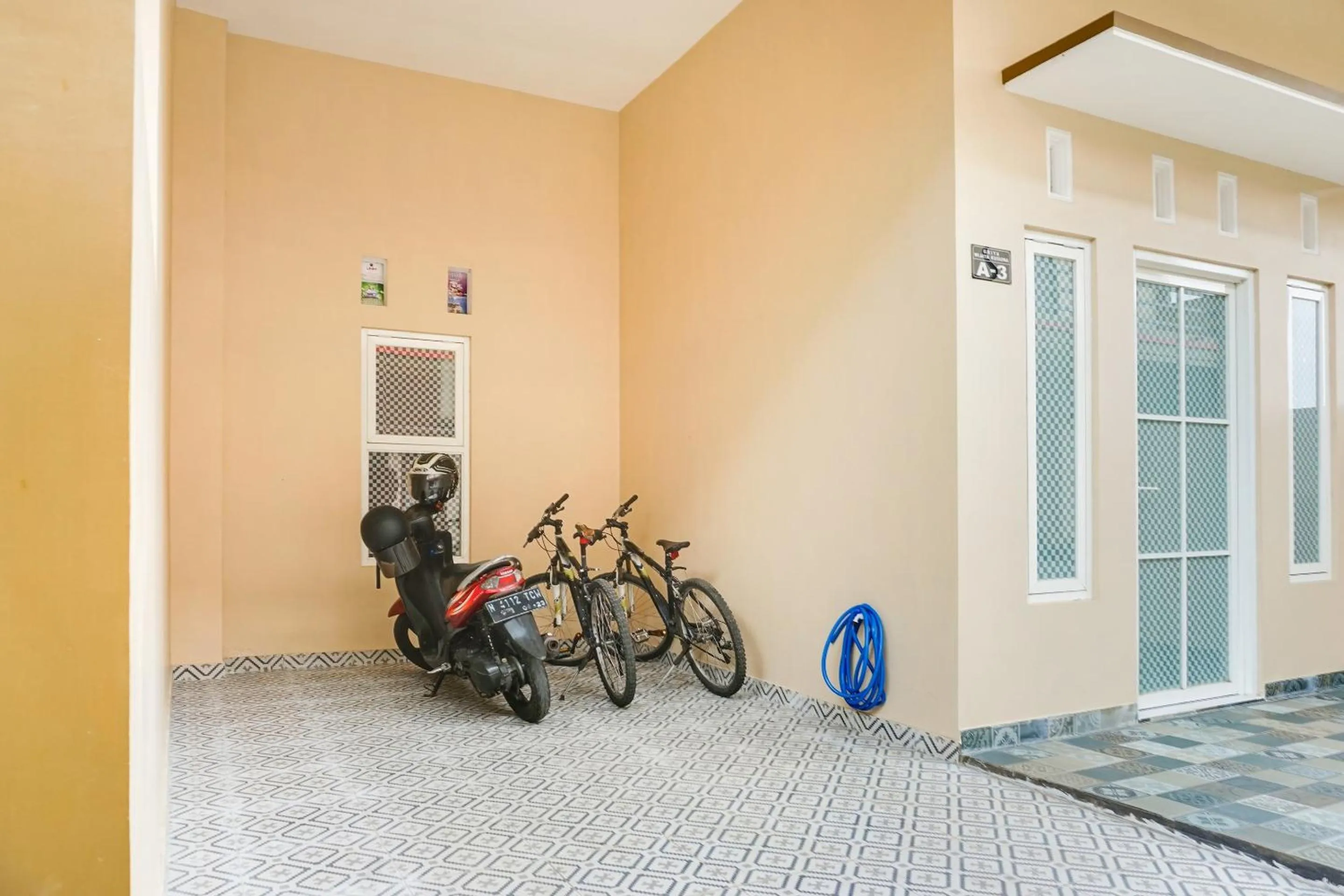 Lobby or reception in OYO Life 91569 Omah Wijaya Kusuma Syariah