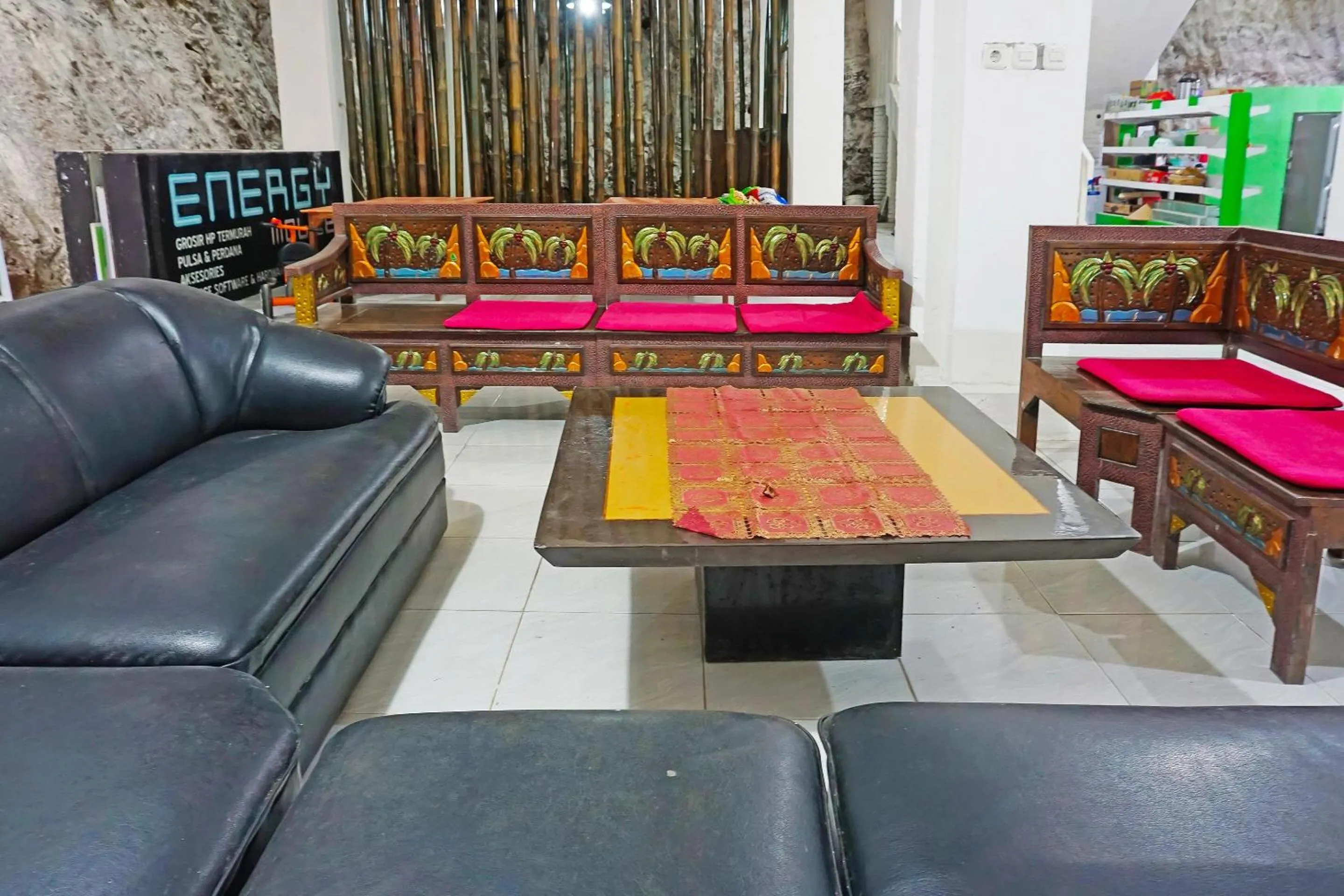 Lobby or reception in OYO LIfe 91571 Hotel Ss Bukit Cemara Syariah