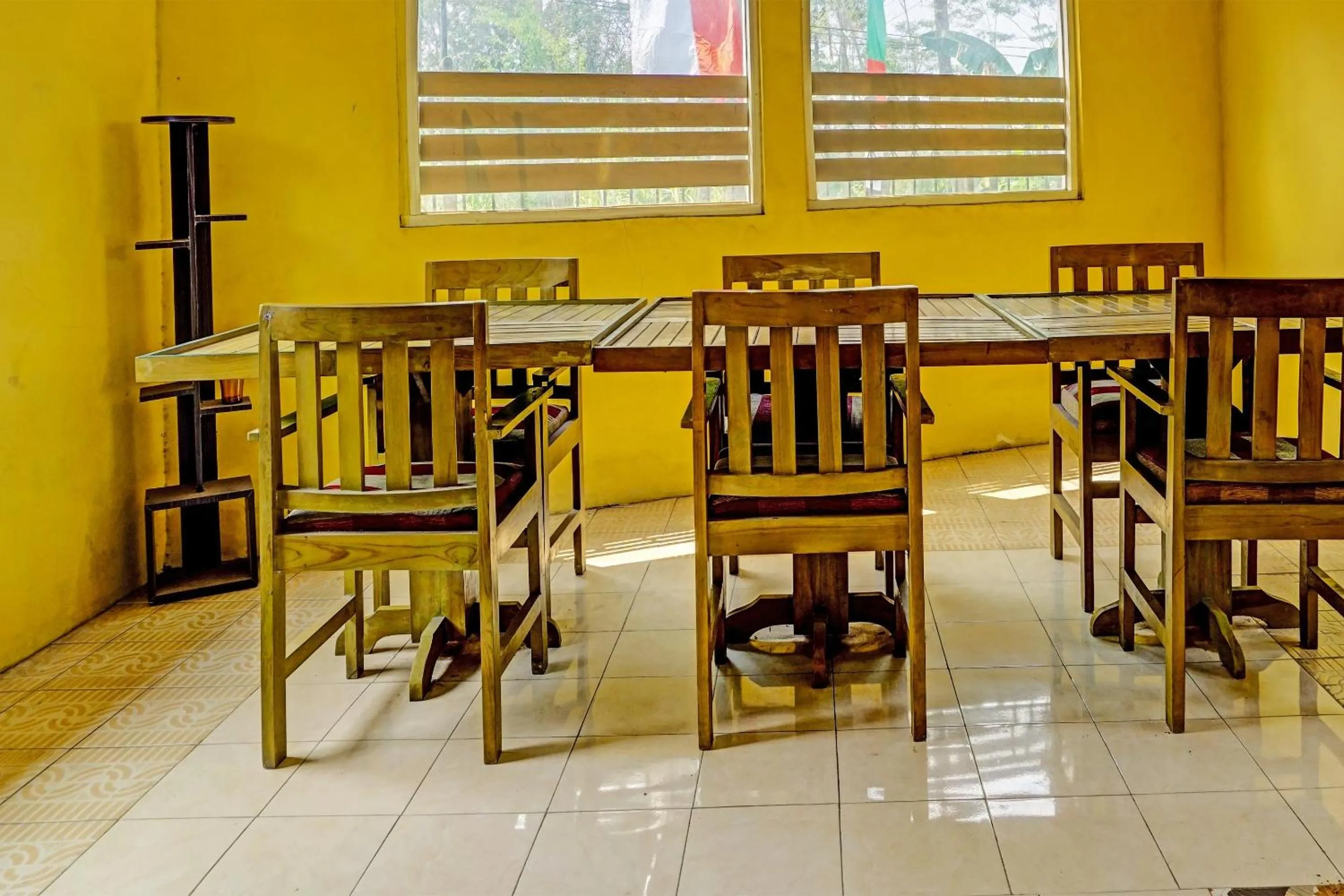 Lobby or reception in Hotel O Family Blitar