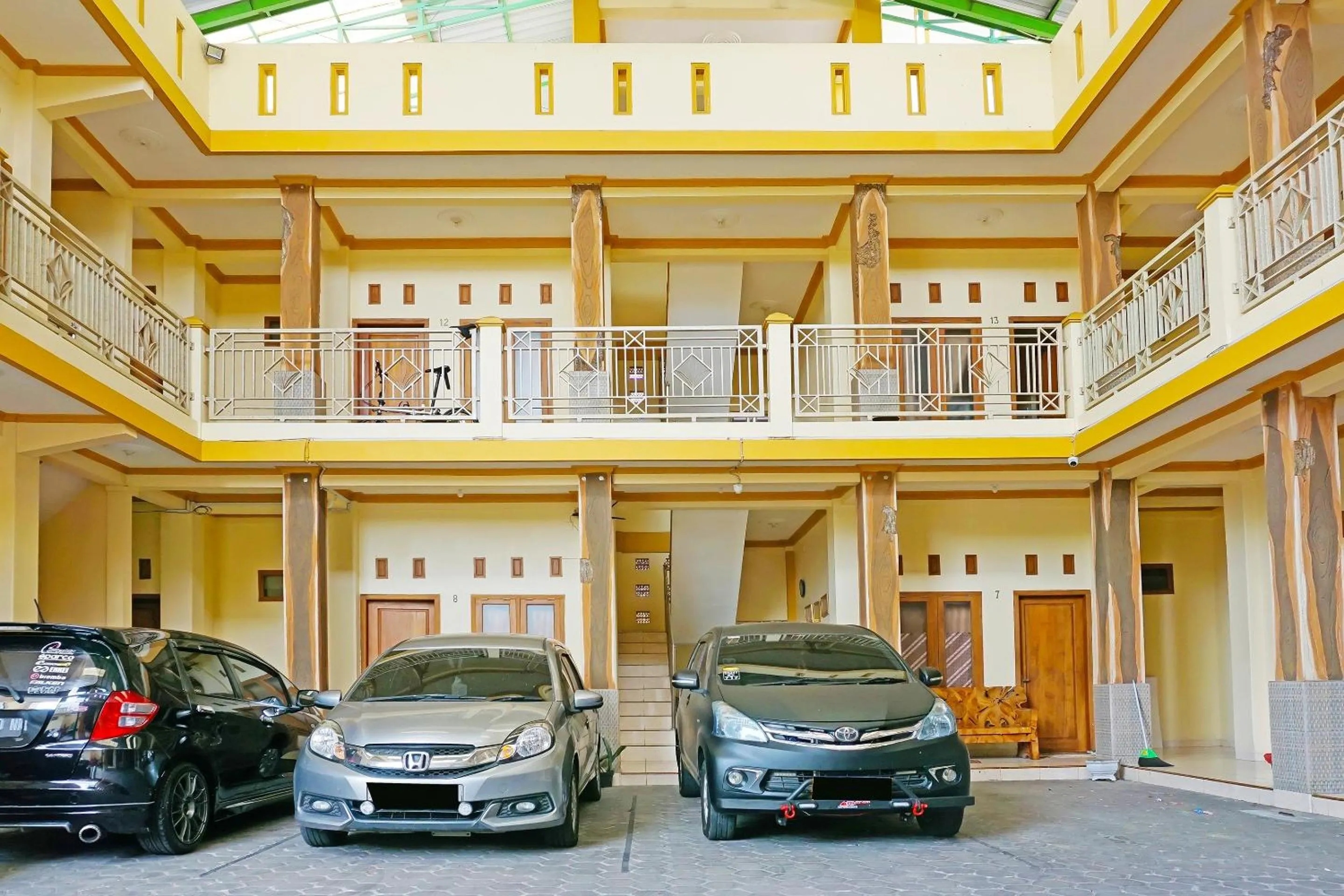 Facade/entrance in OYO 91580 Kost Bougenville Syariah