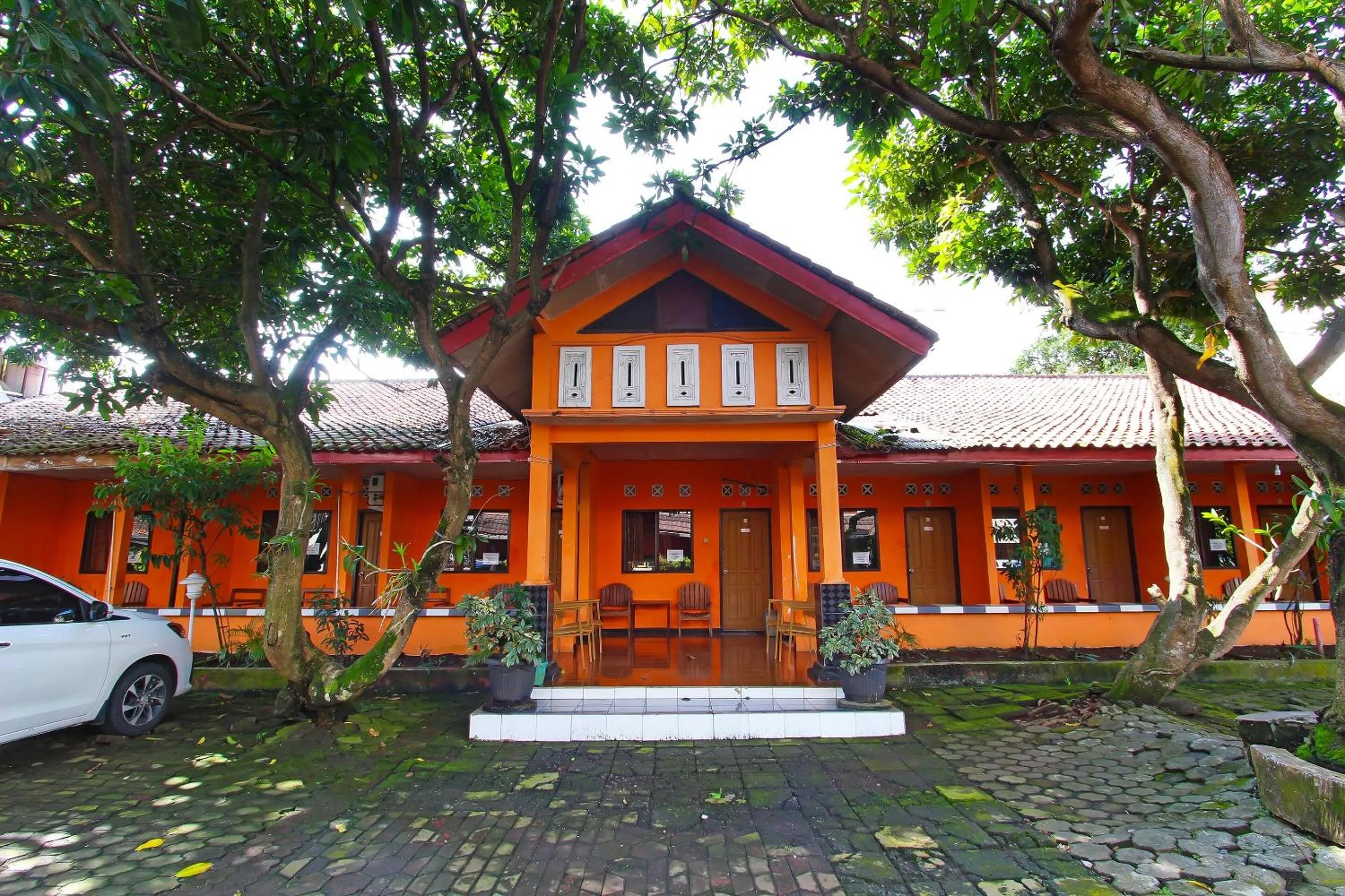 Facade/entrance in Hotel O Meilias