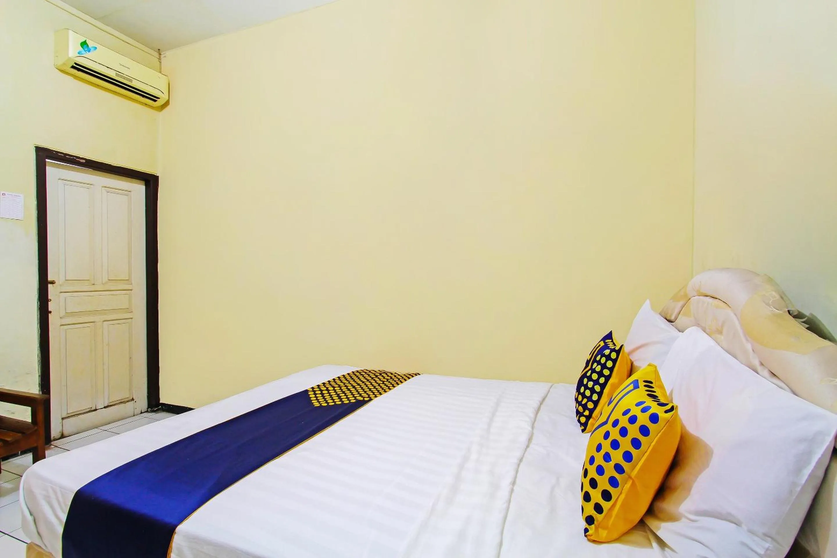 Bedroom, Bed in Hotel O Meilias