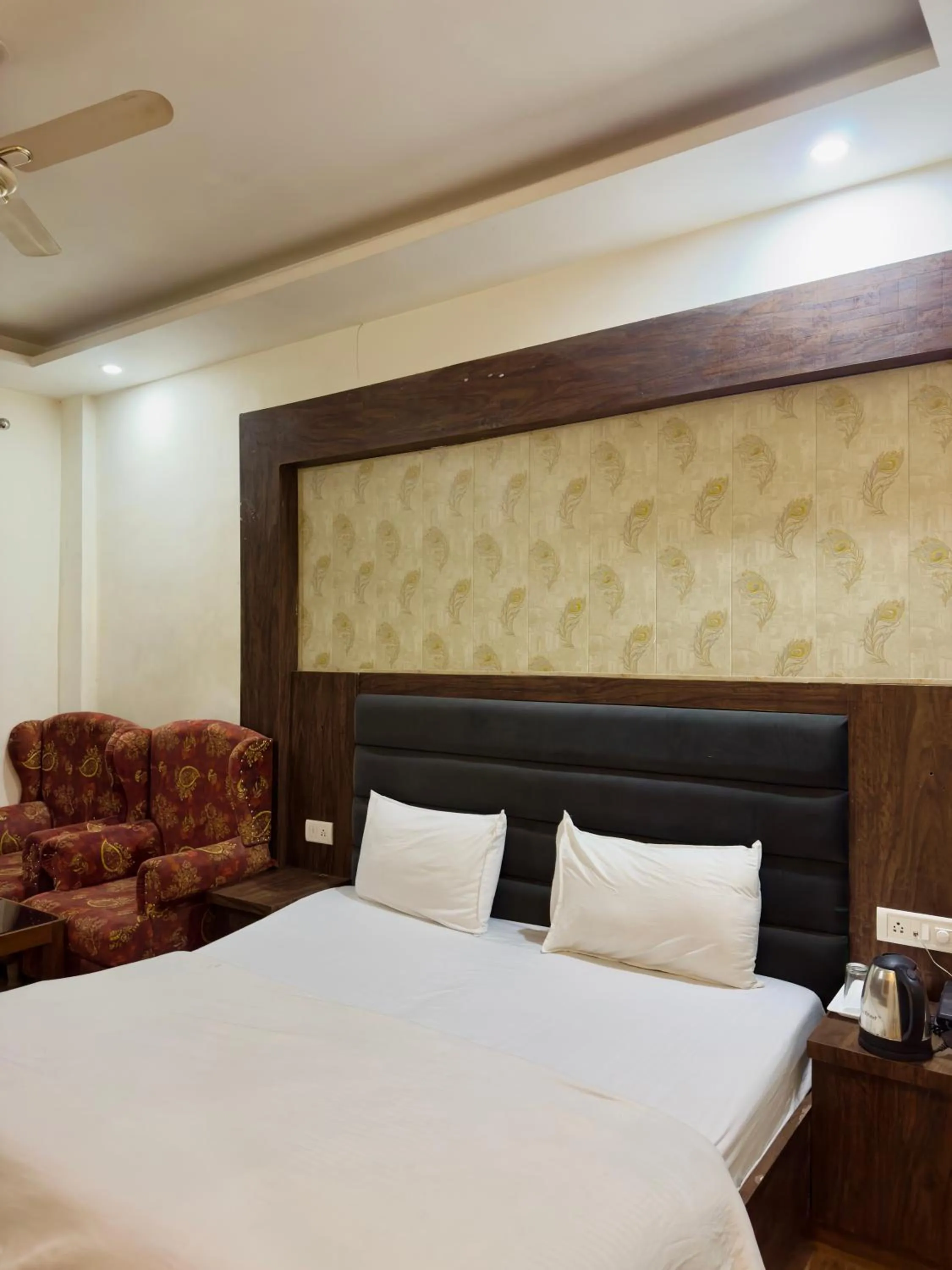 Bed in HOTEL Grand JAGDISH RESIDENCY