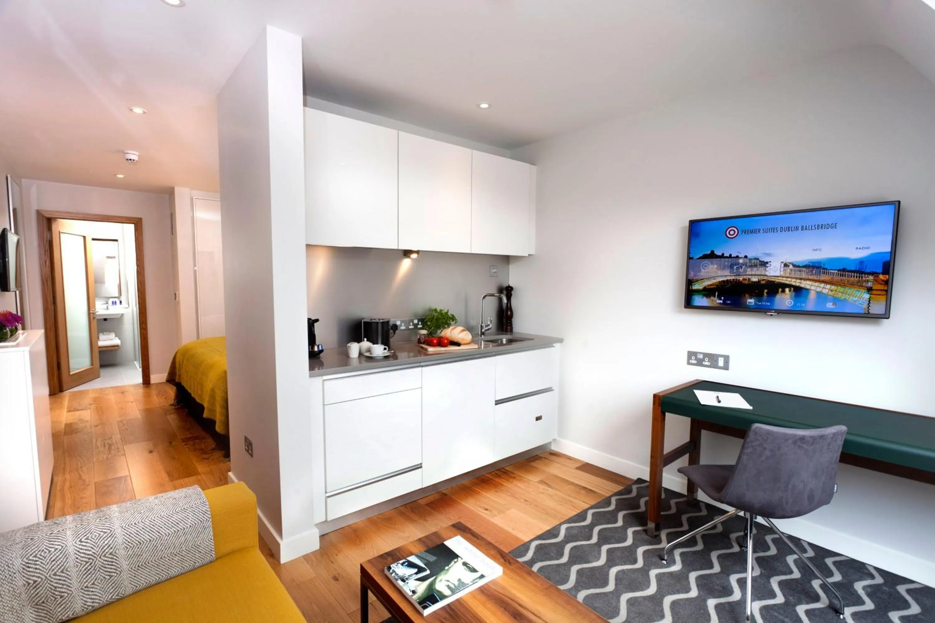 Seating area in PREMIER SUITES Dublin, Ballsbridge