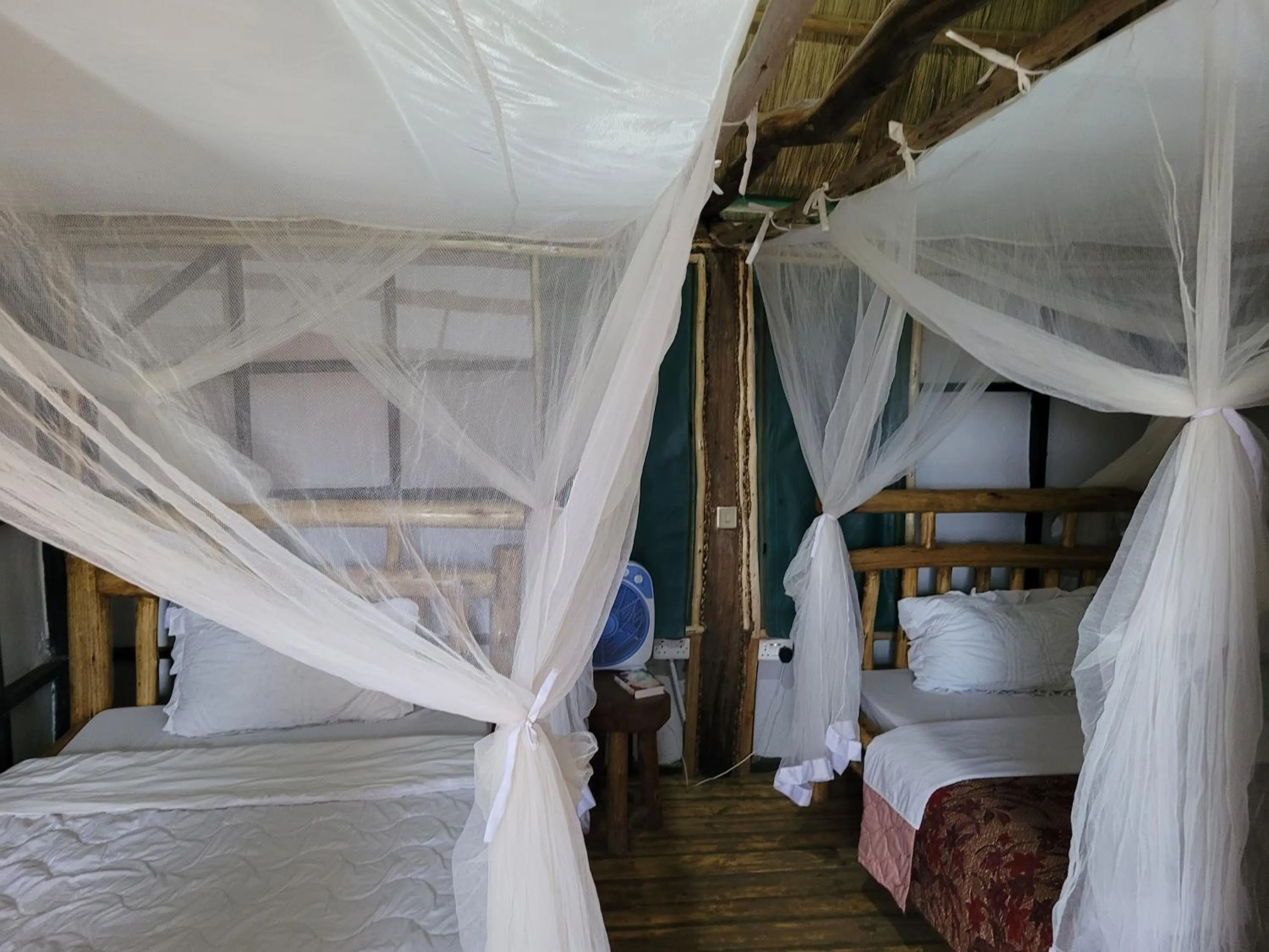 Bed in Songbird Safari Lodge & Campsite