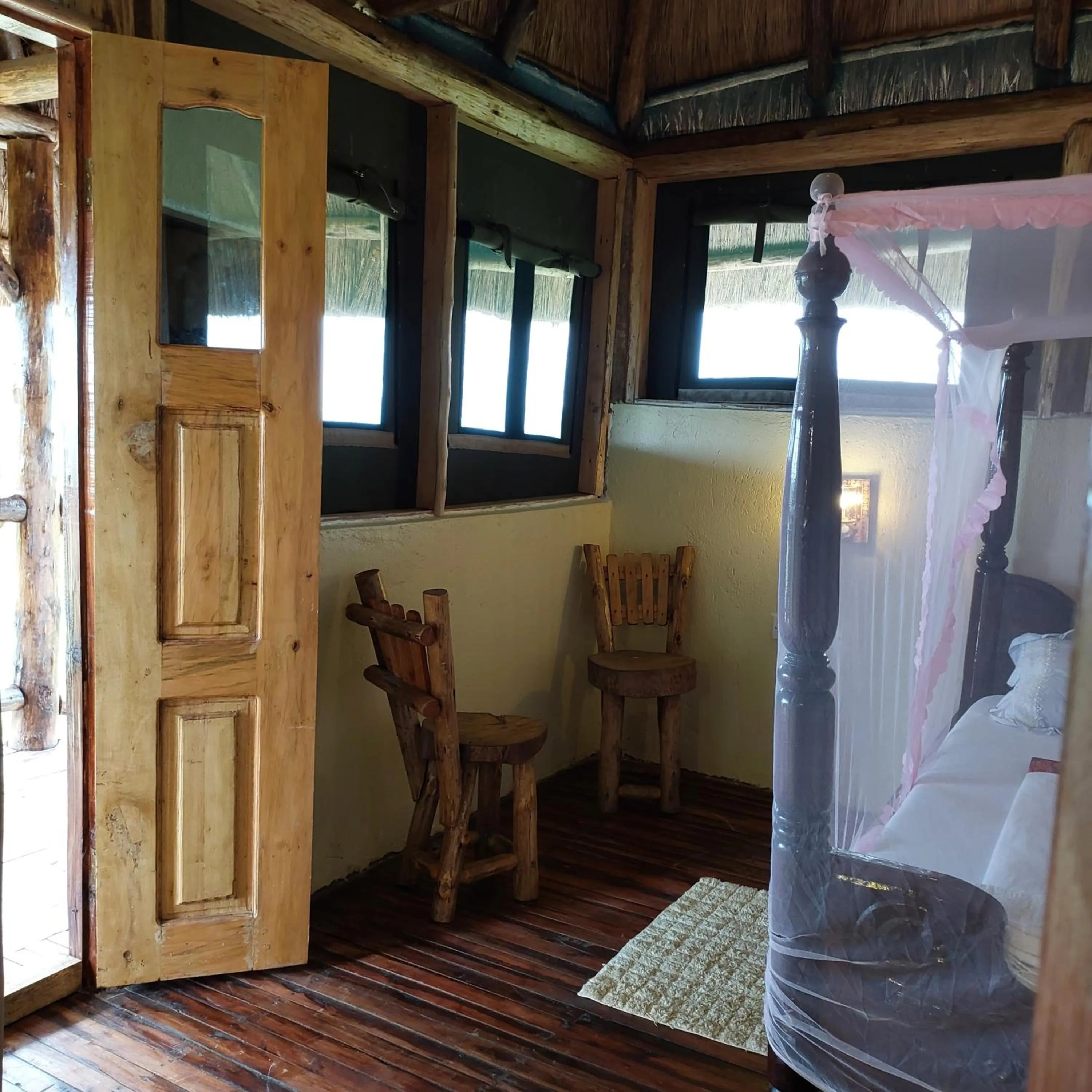 Bedroom, Bed in Songbird Safari Lodge & Campsite