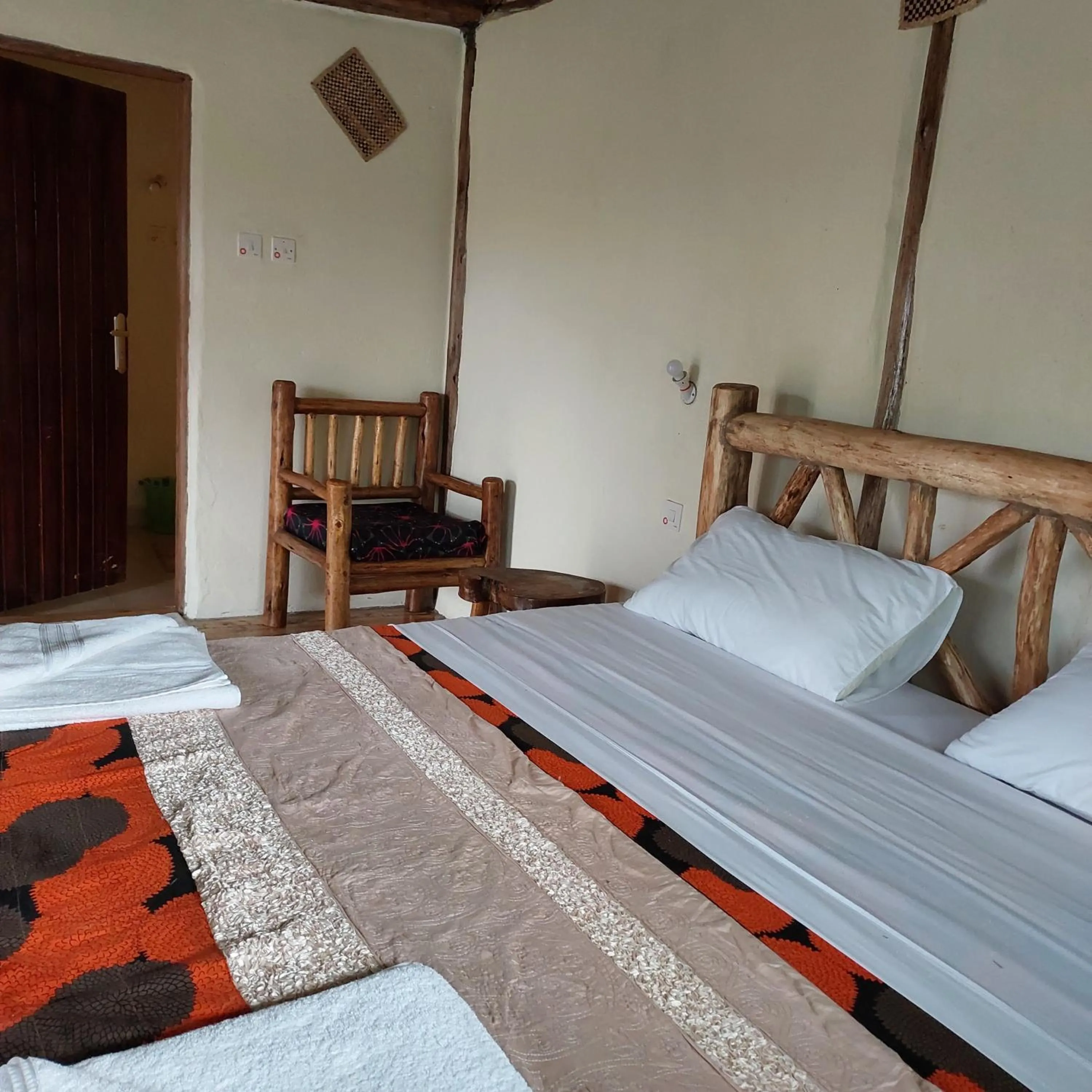Bedroom, Bed in Songbird Safari Lodge & Campsite