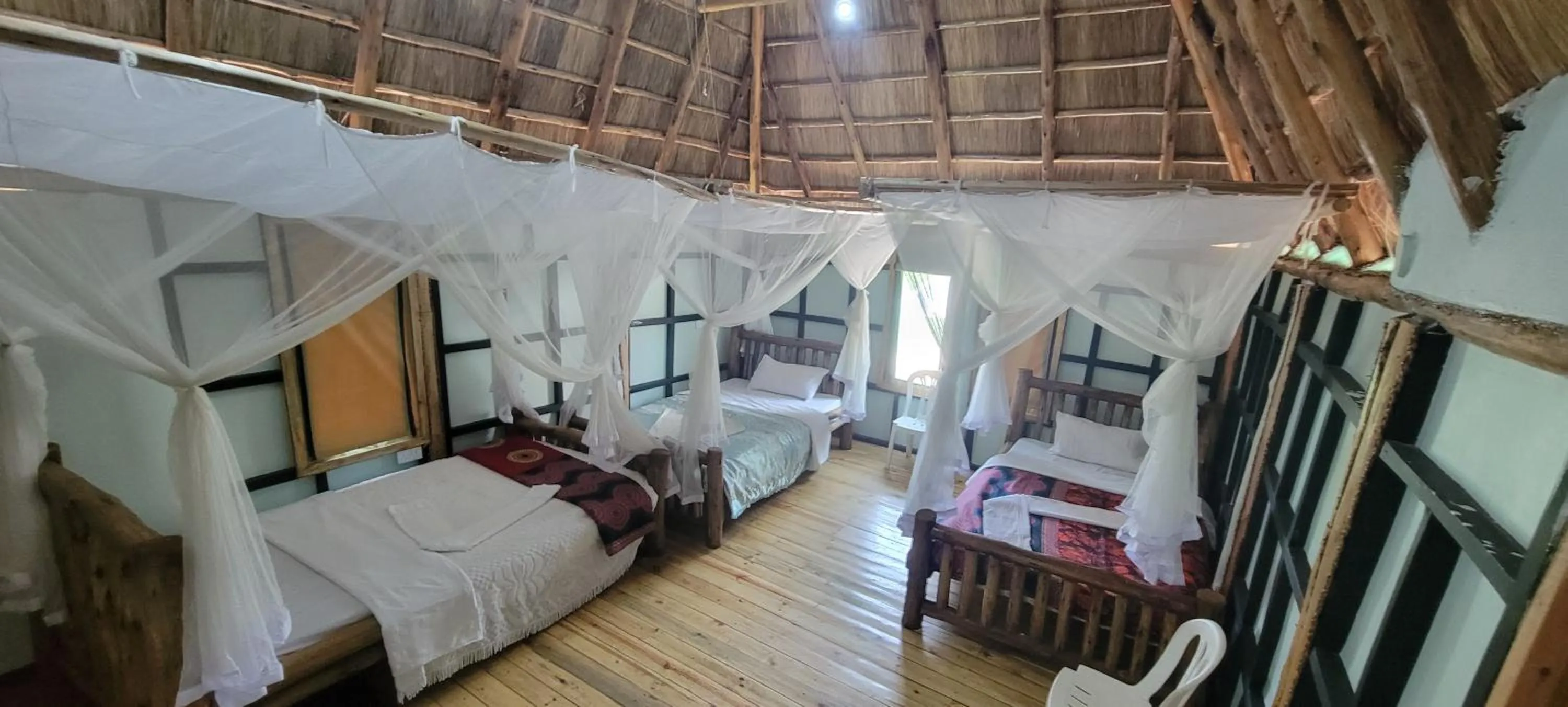 Bed in Songbird Safari Lodge & Campsite