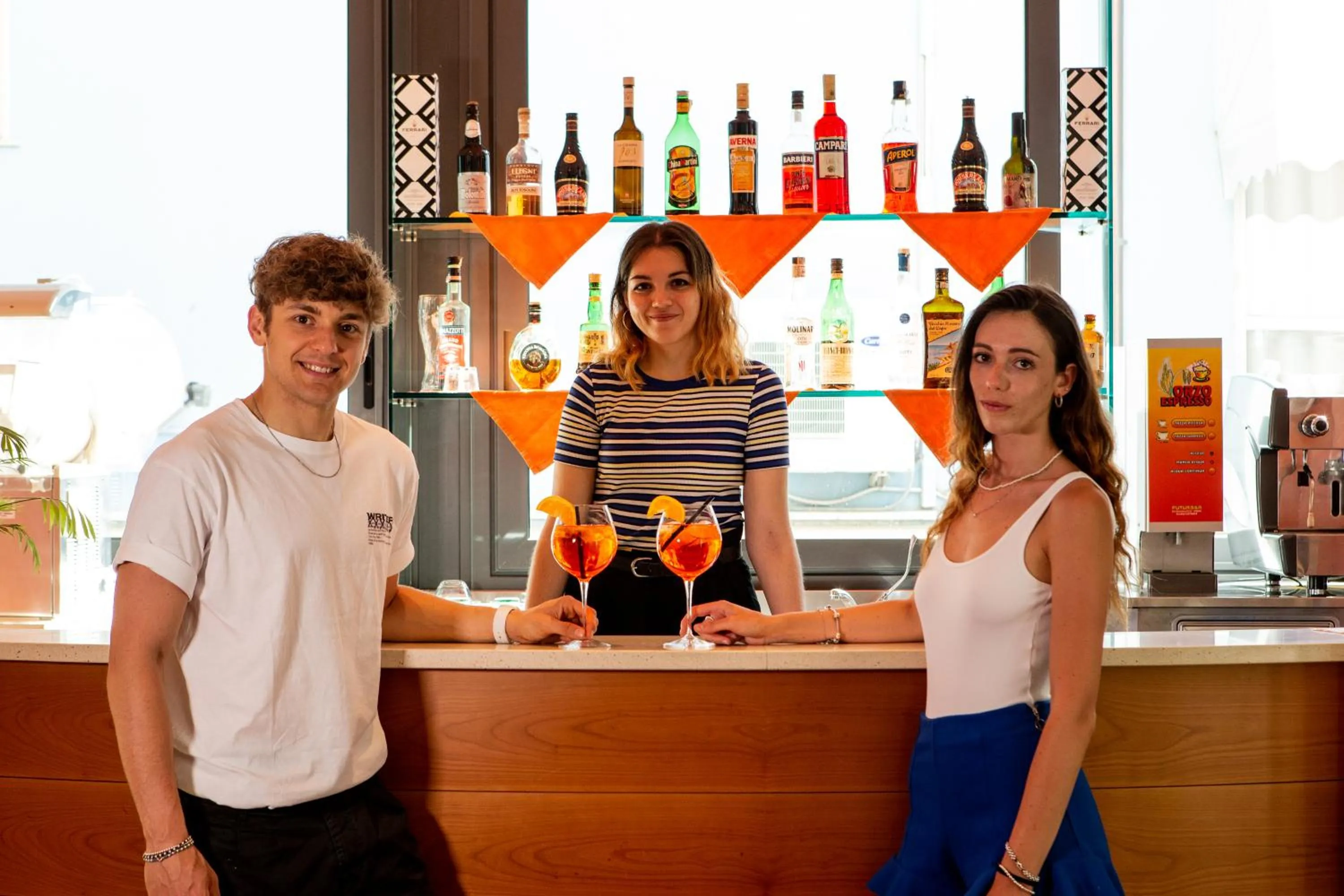 Lounge or bar in Hotel Dusseldorf