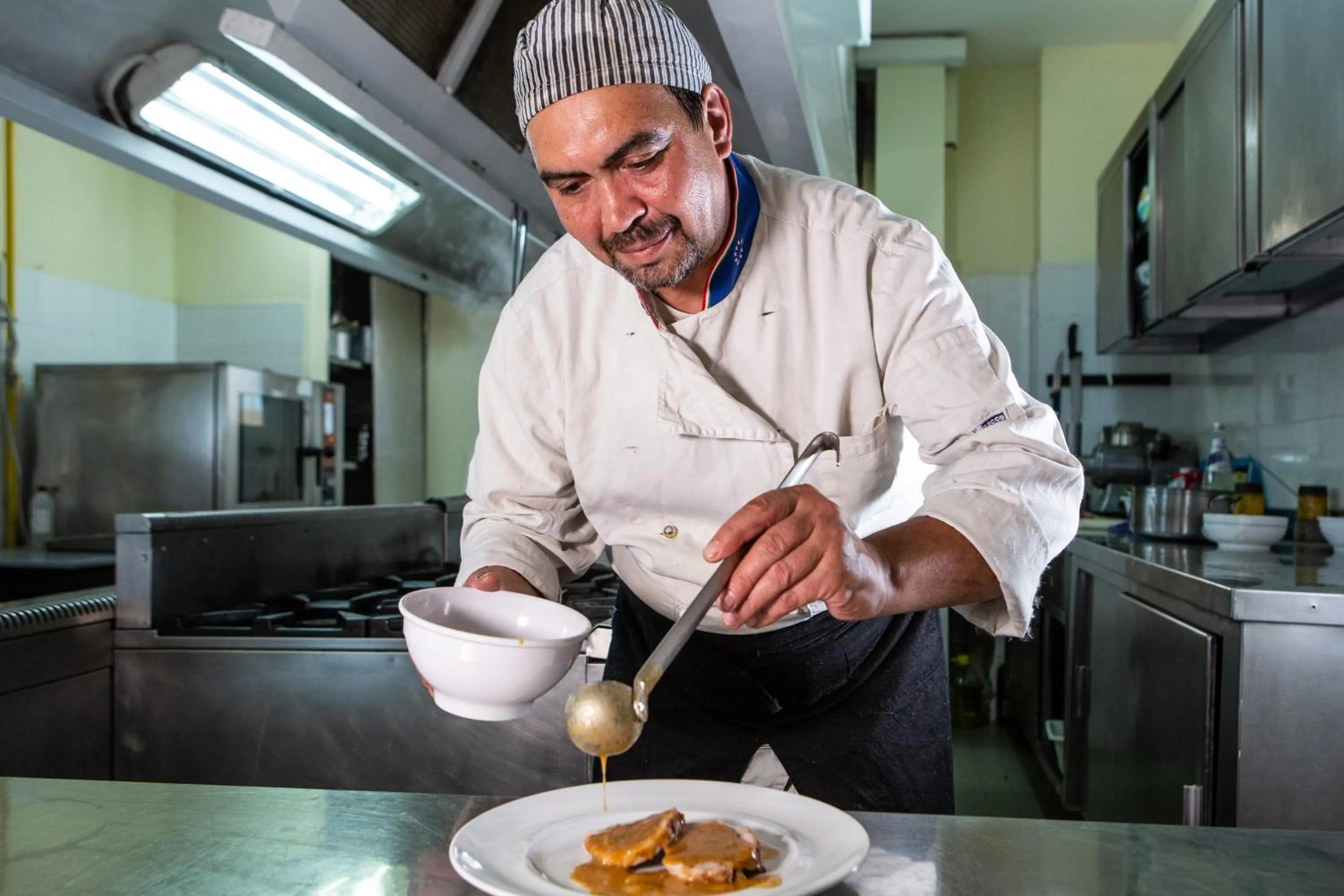 Kitchen or kitchenette in Hotel Dusseldorf