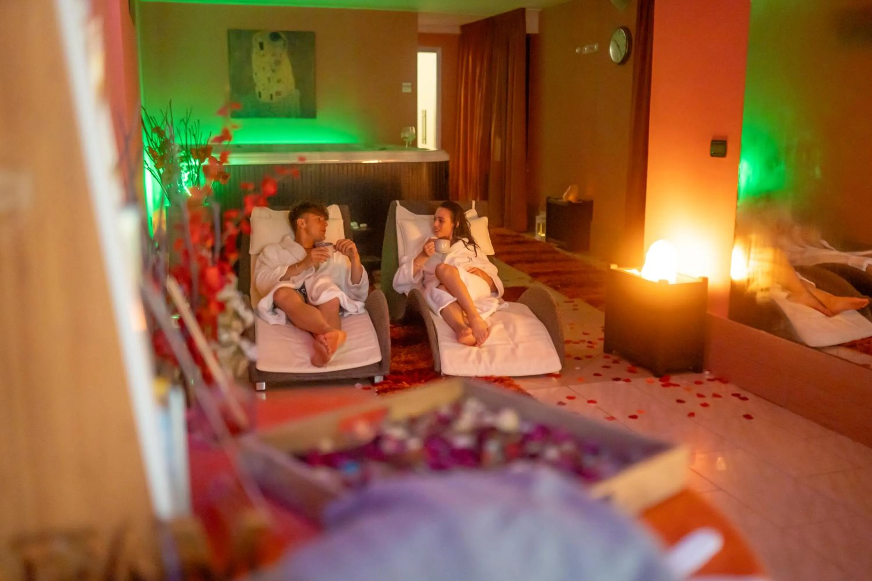 Spa and wellness centre/facilities, Bed in Hotel Dusseldorf