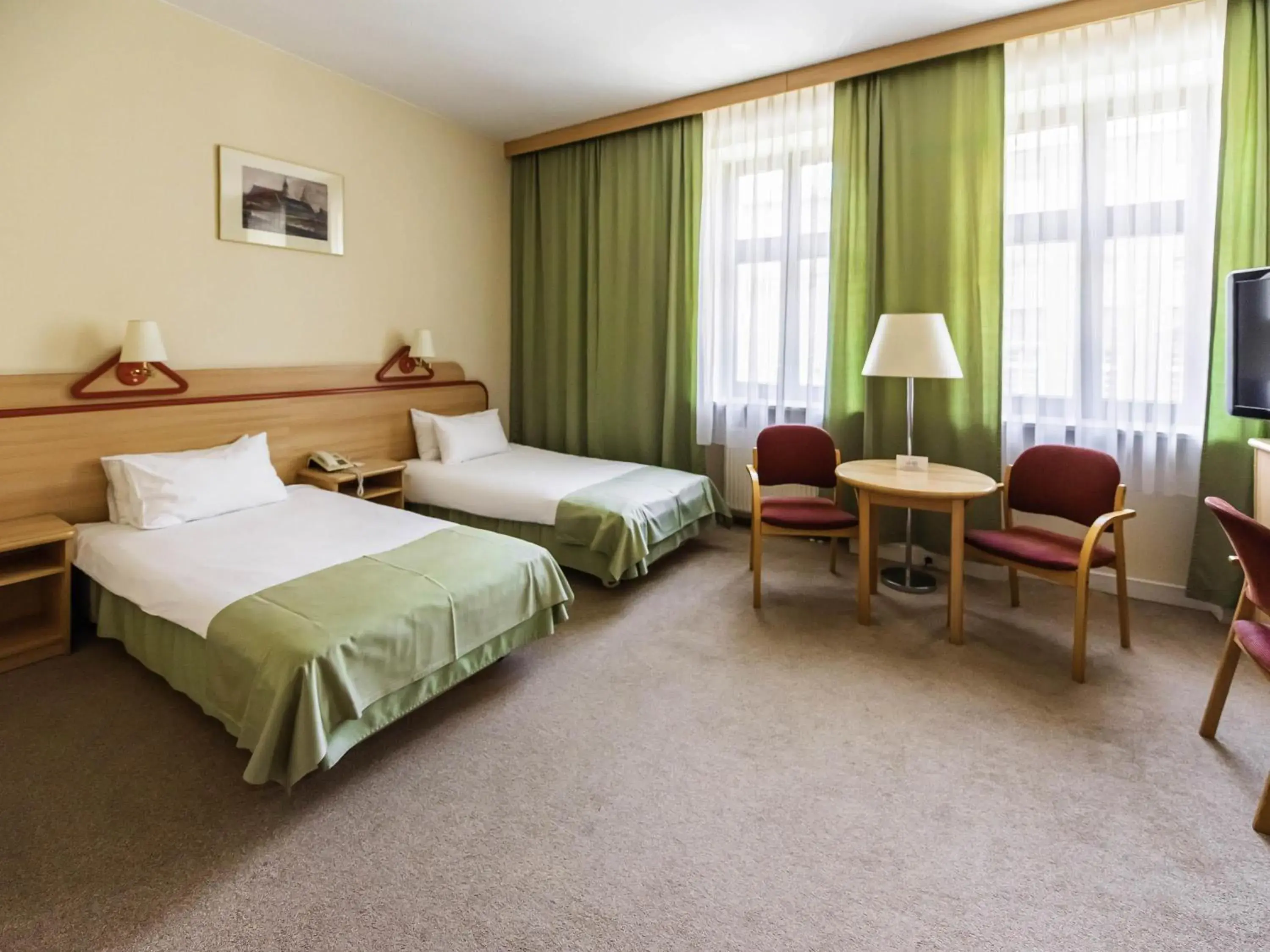Standard Twin Room in Mercure Opole Standard Twin Room in Mercure Opole