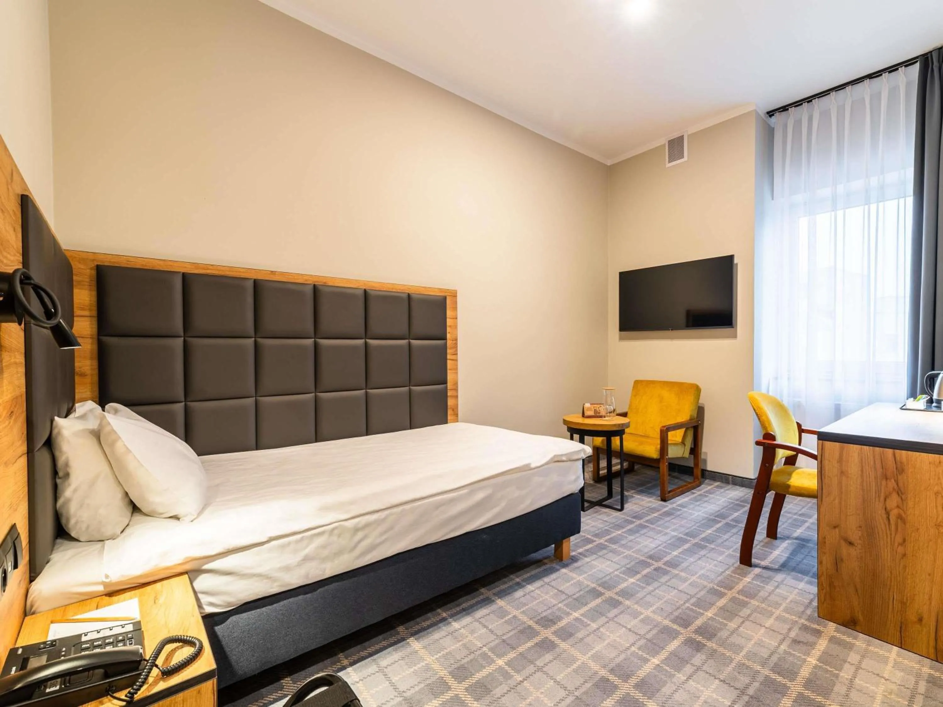 Bedroom, Bed in Mercure Opole