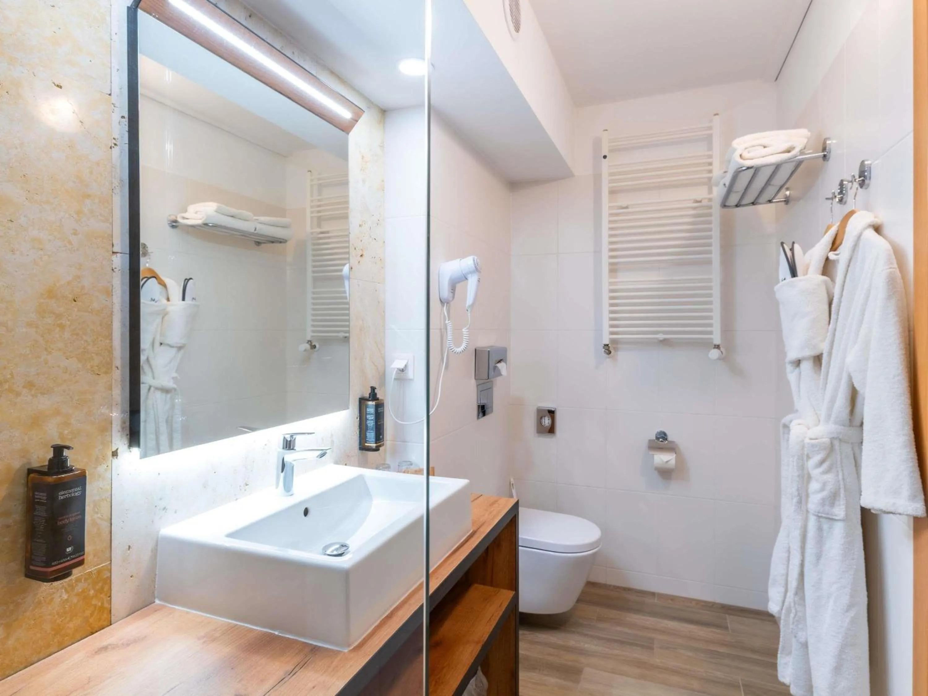 Property building in Mercure Opole