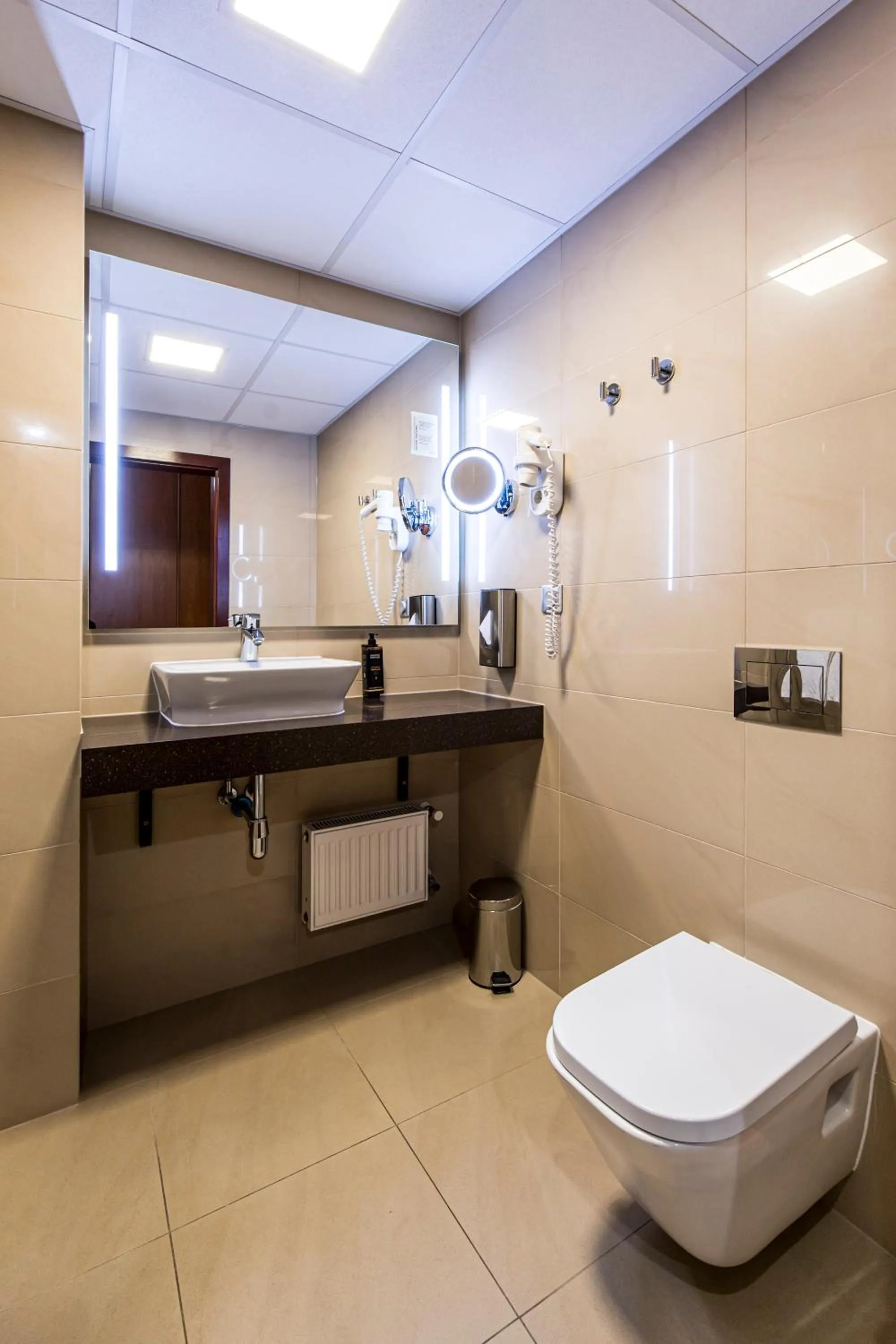 Bathroom in Mercure Wrocław Centrum