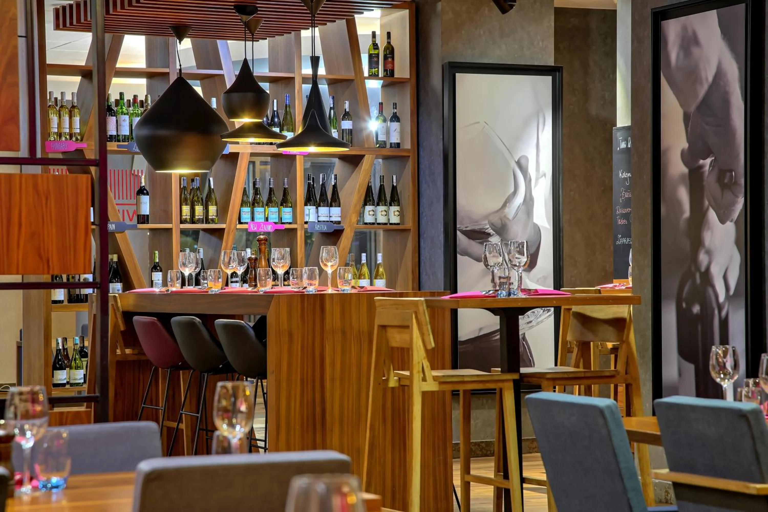 Restaurant/places to eat in Mercure Wrocław Centrum