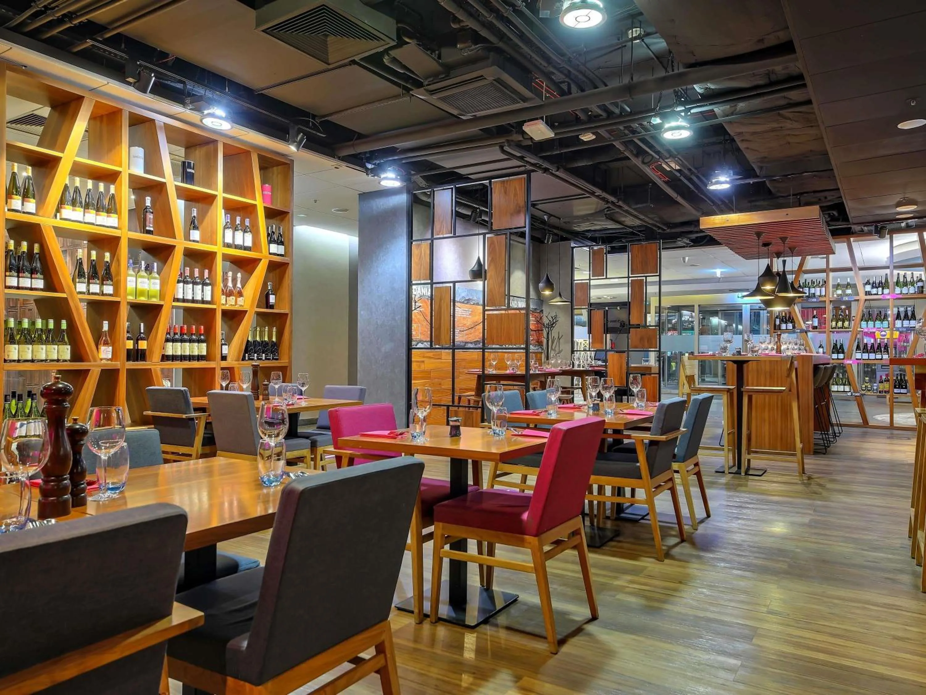 Lounge or bar in Mercure Wrocław Centrum