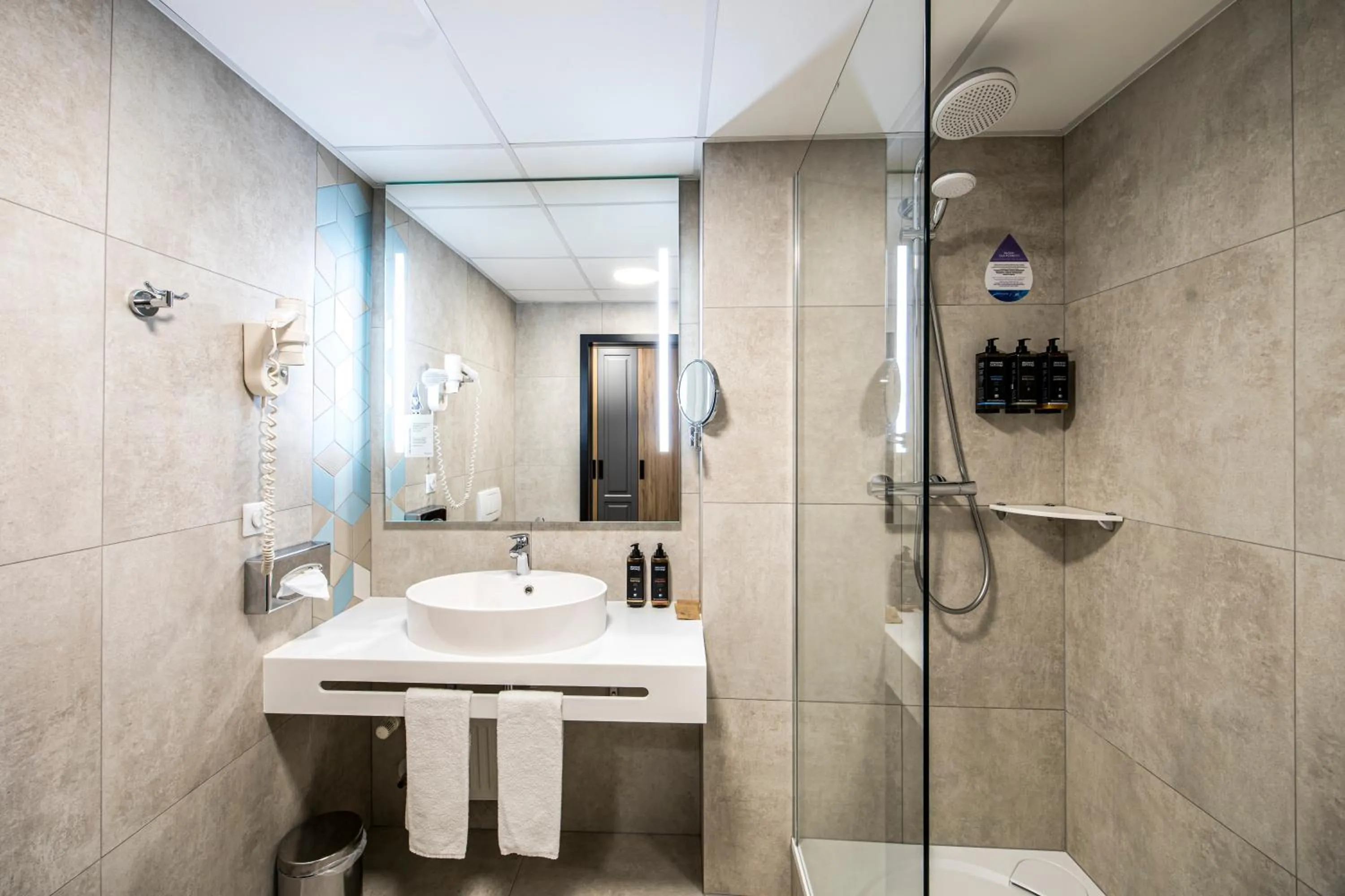 Shower in Mercure Wrocław Centrum