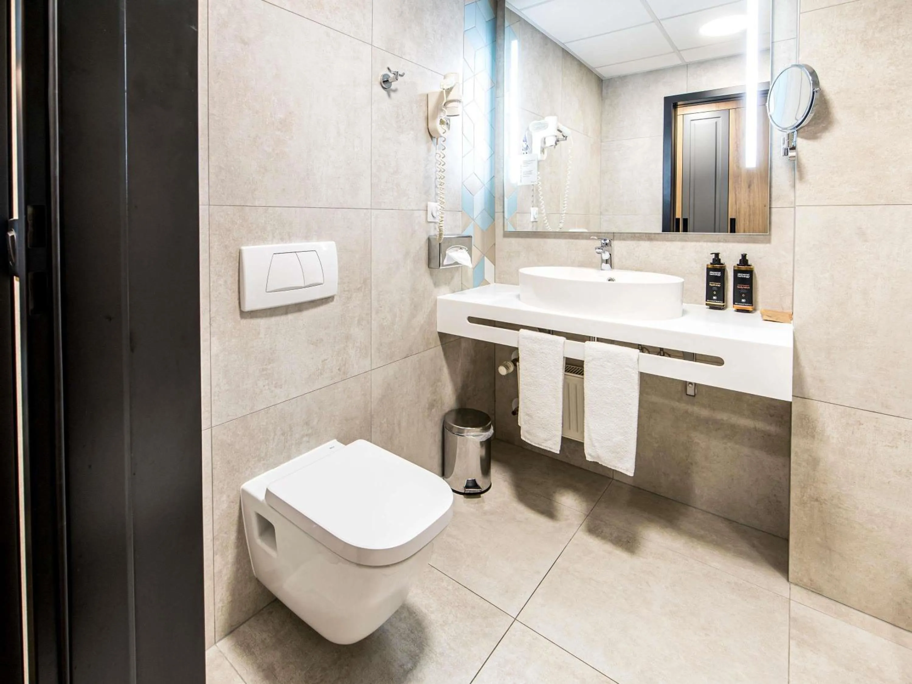 Bedroom in Mercure Wrocław Centrum