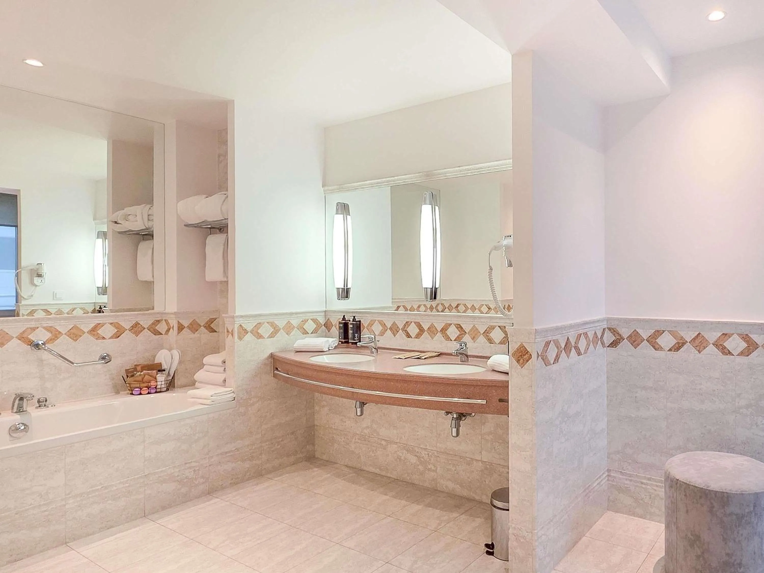 Bedroom in Hotel Mercure Poznań Centrum