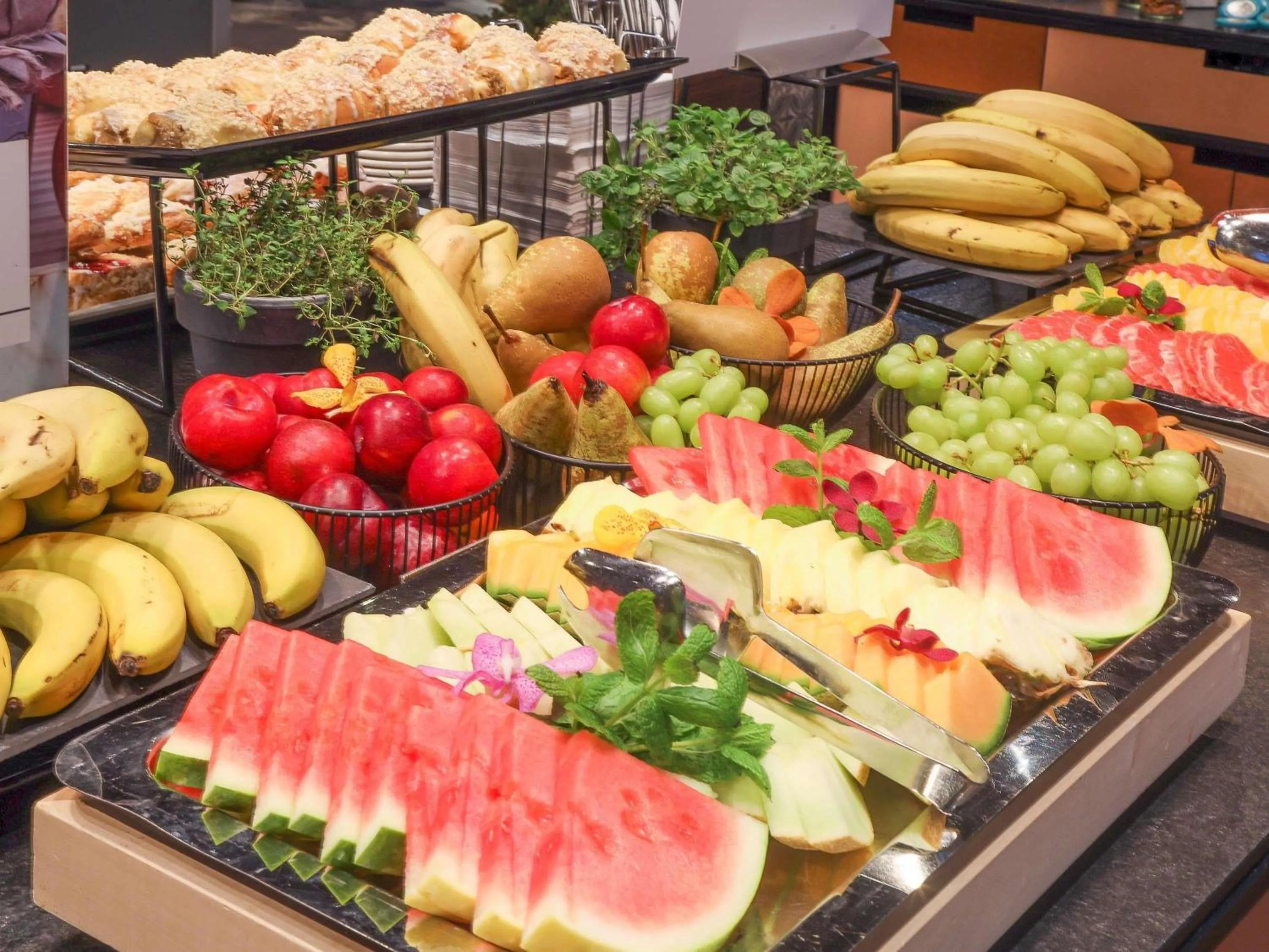 Restaurant/places to eat in Hotel Mercure Poznań Centrum