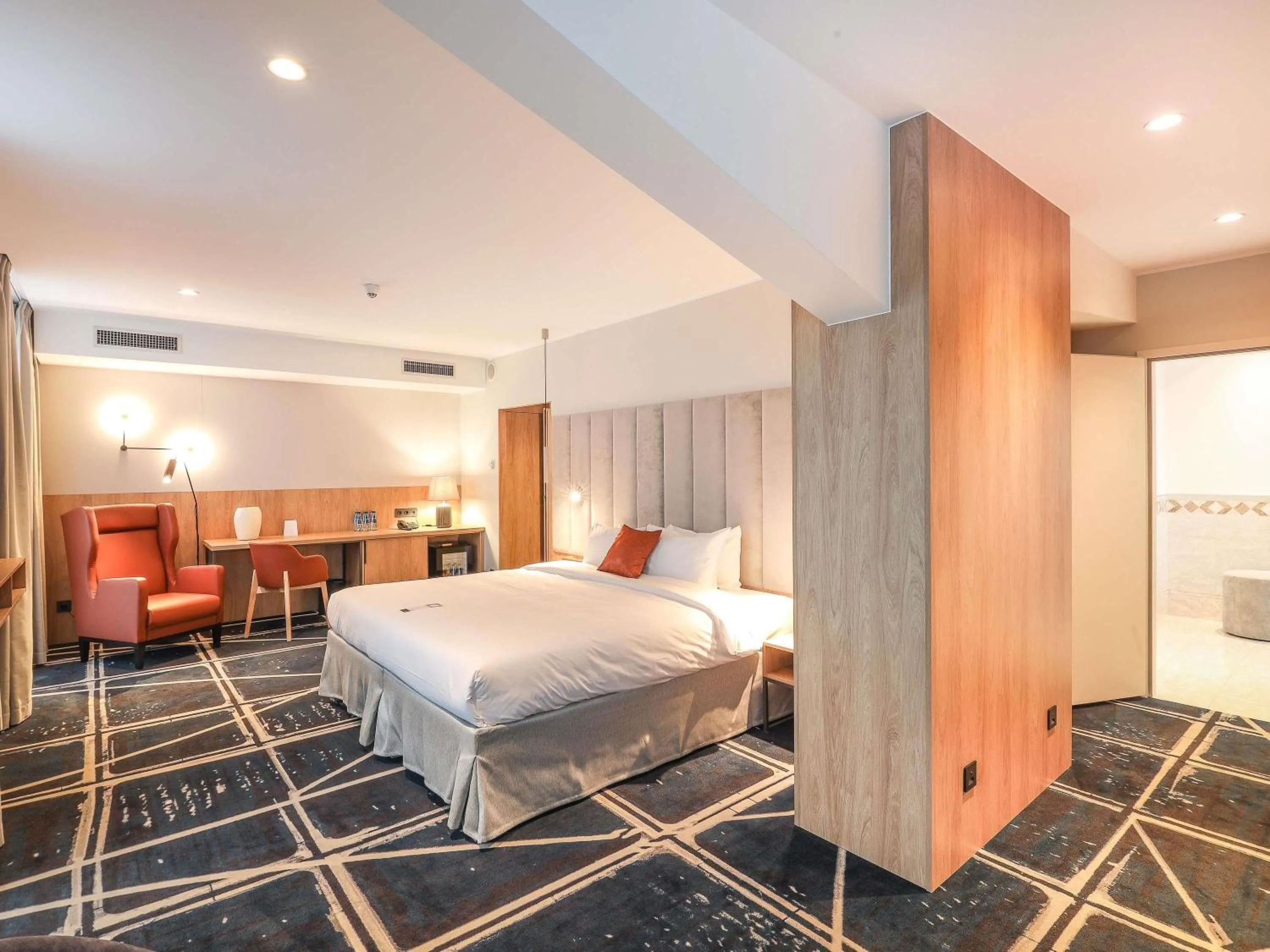 Bedroom, Bed in Hotel Mercure Poznań Centrum