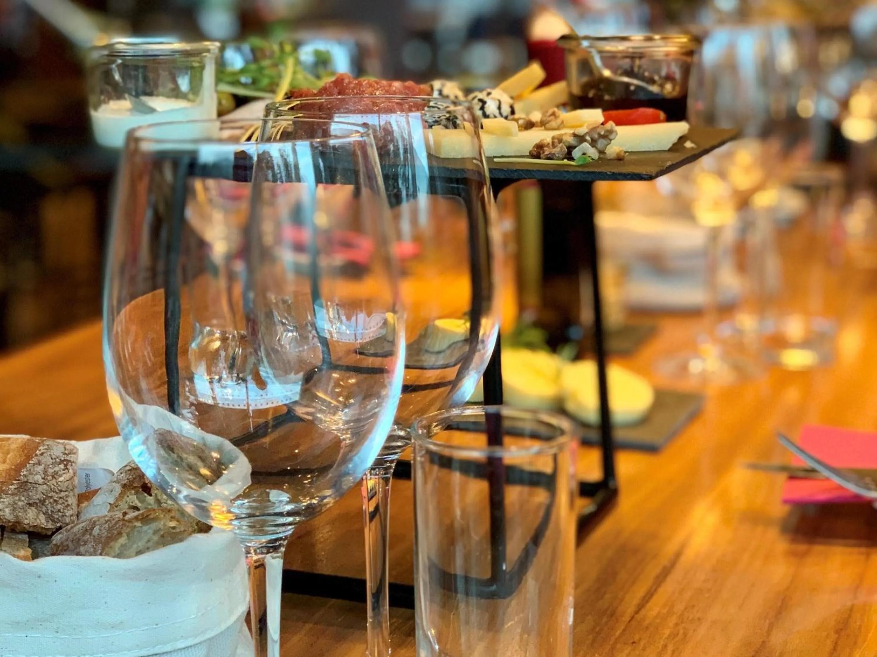 Lounge or bar in Hotel Mercure Poznań Centrum