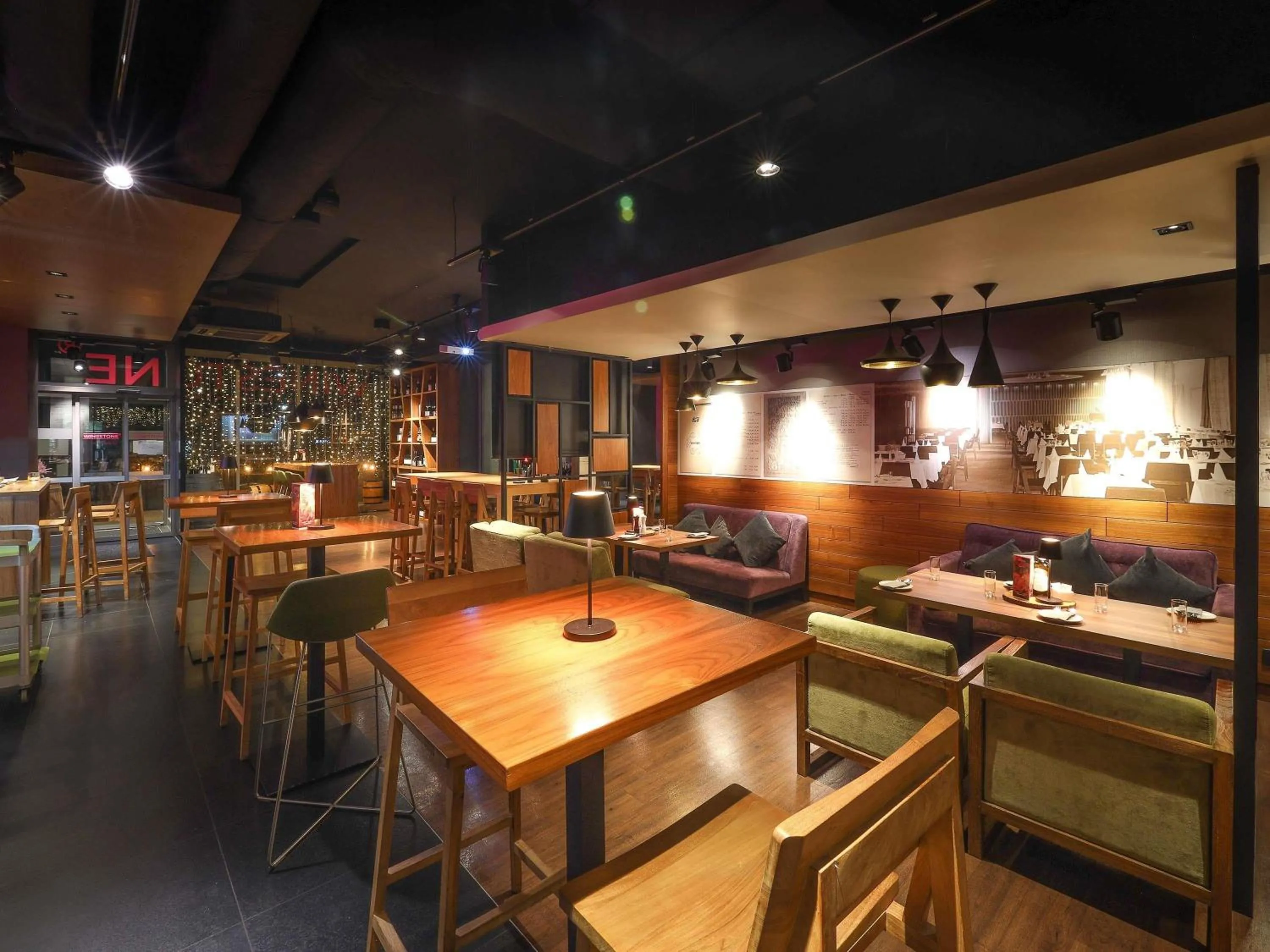 Restaurant/places to eat in Hotel Mercure Poznań Centrum