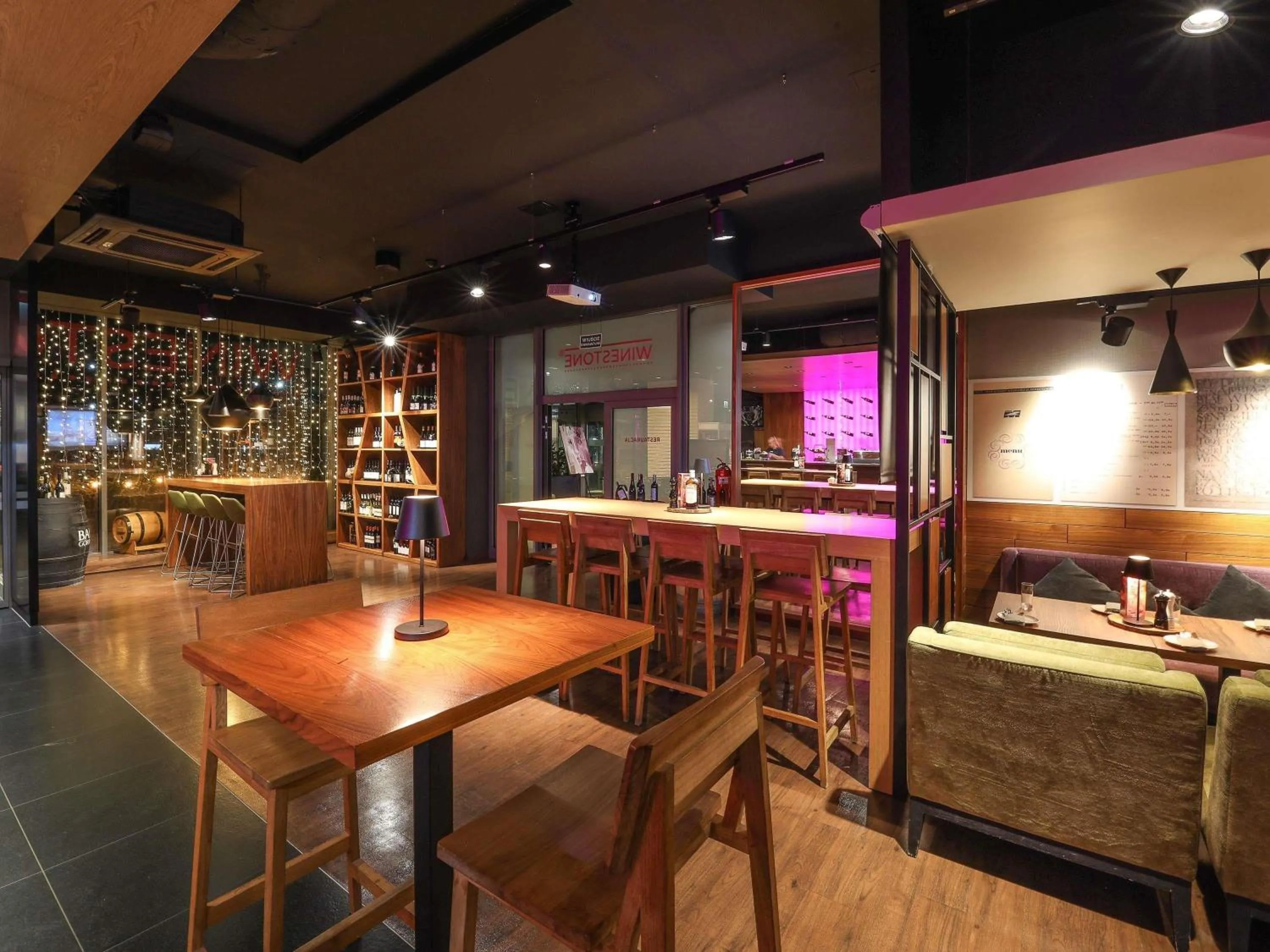 Restaurant/places to eat in Hotel Mercure Poznań Centrum