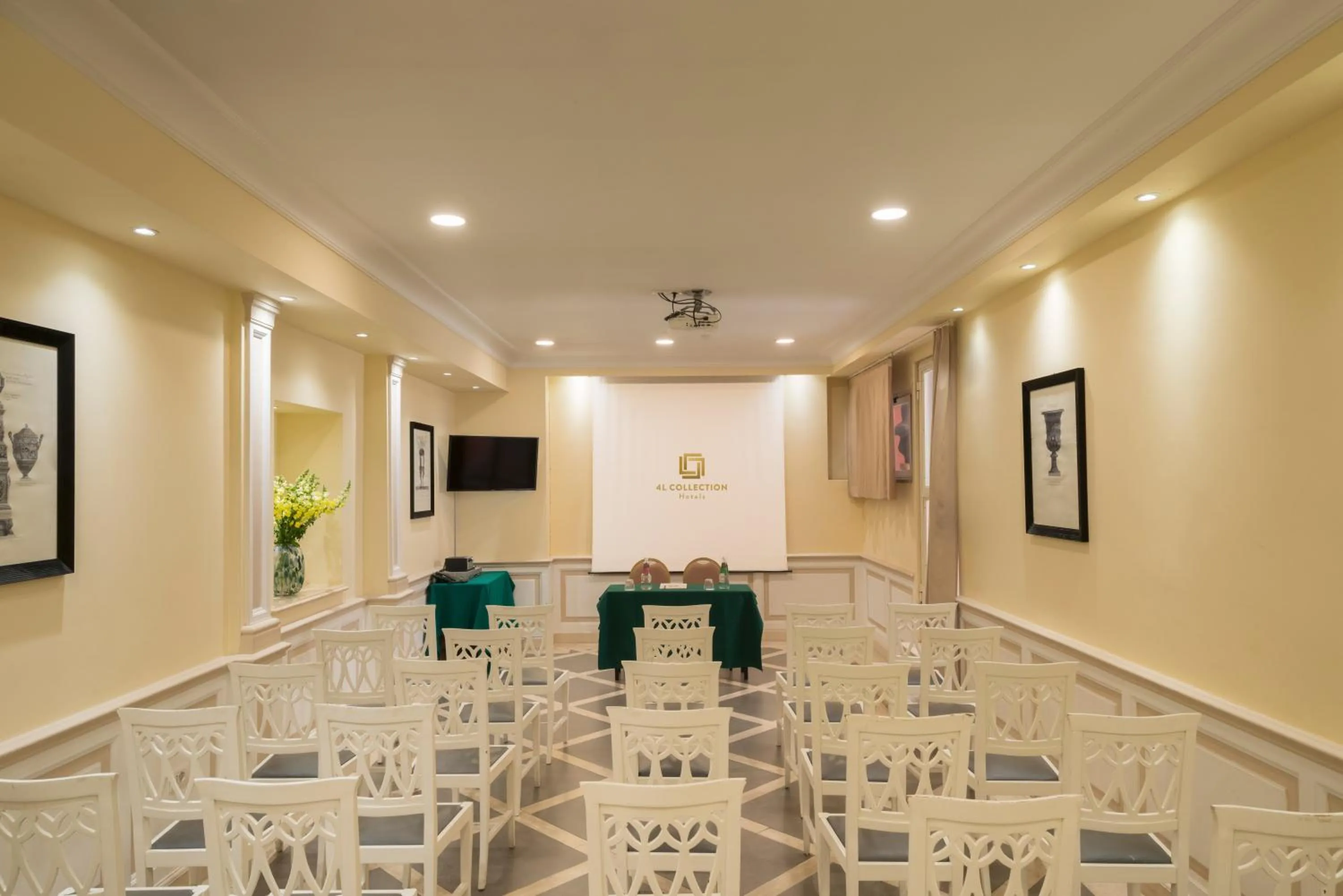 Meeting/conference room in Hotel Degli Aranci