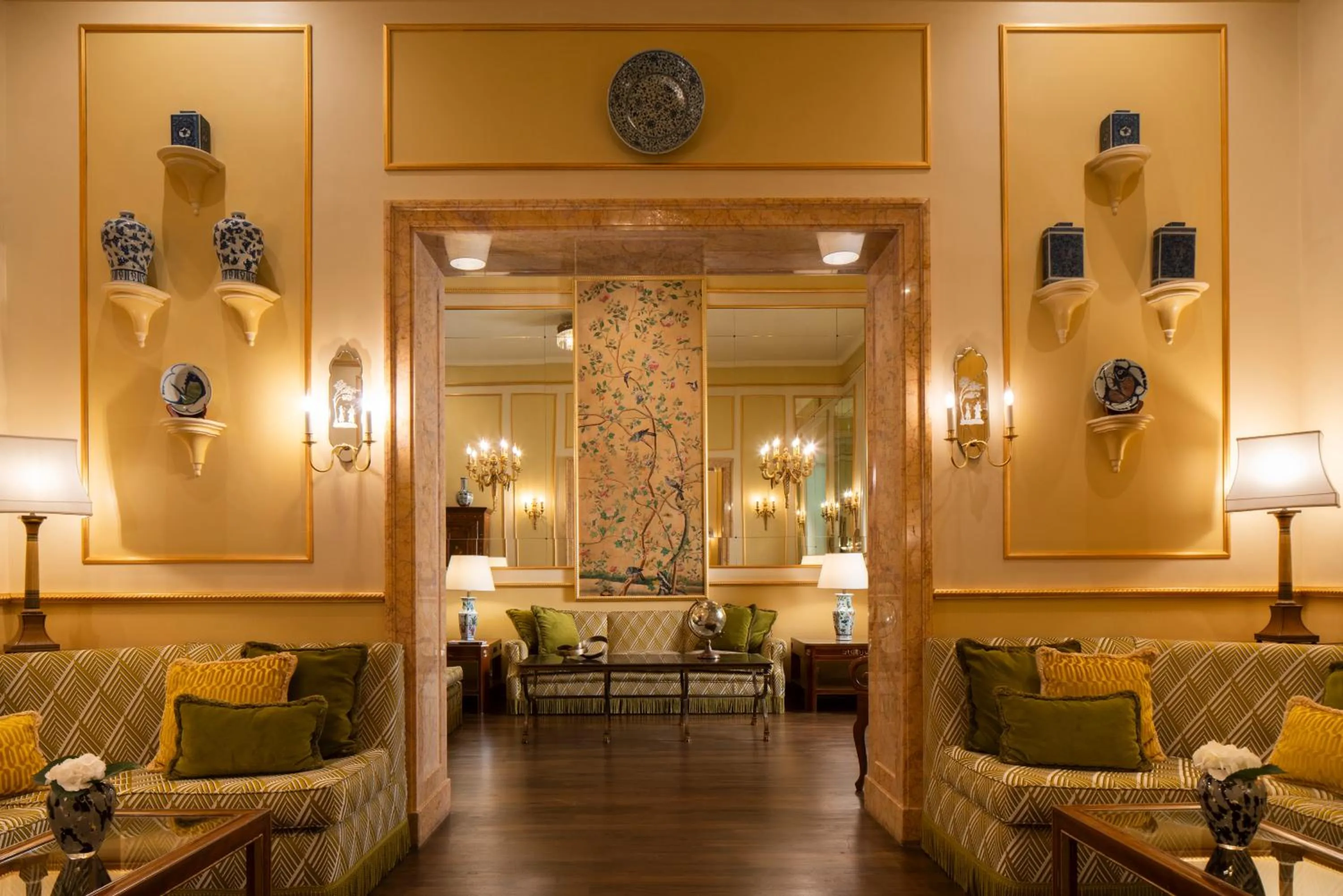 Lobby or reception in Hotel Degli Aranci