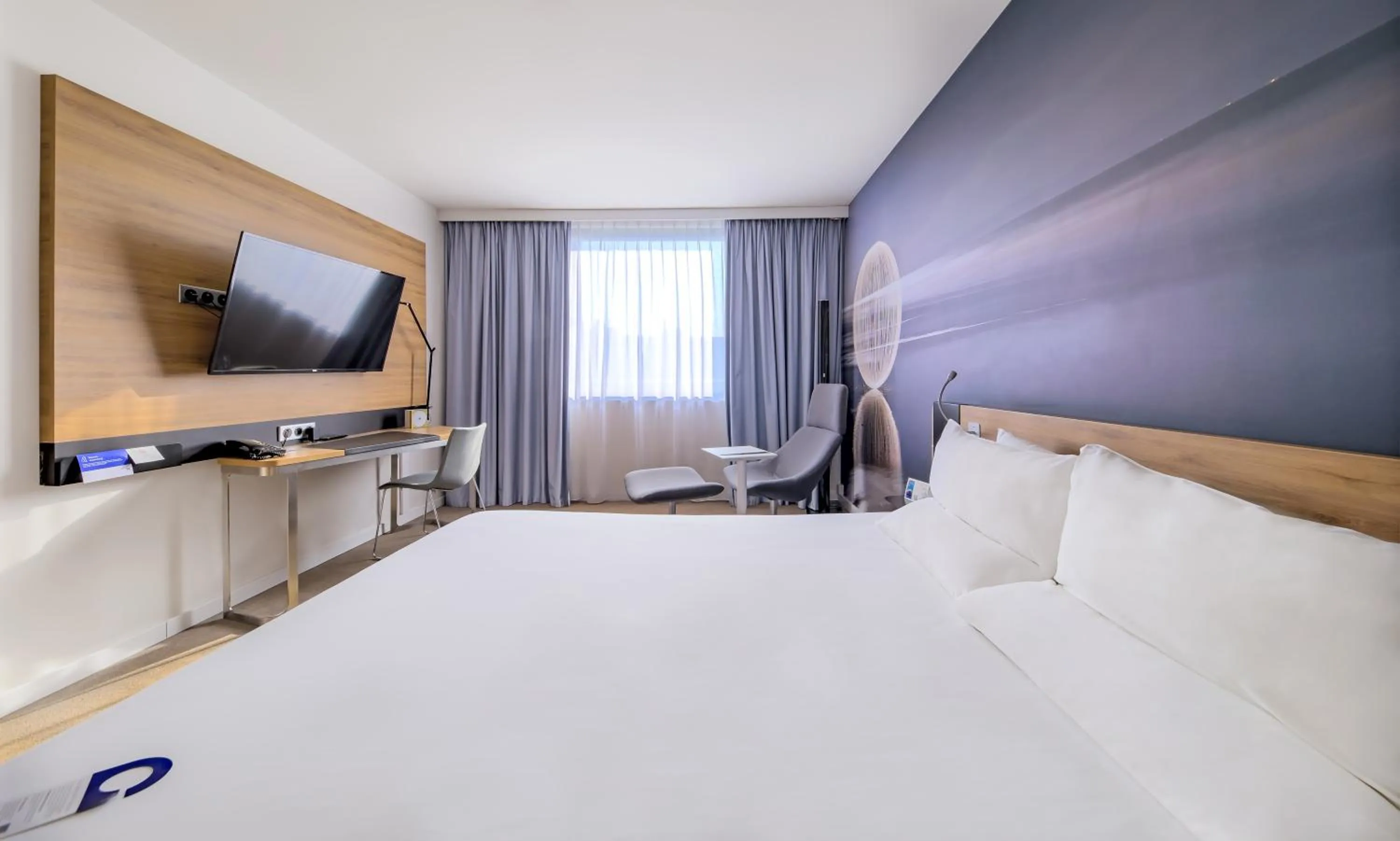 Bed in Novotel Kraków Centrum