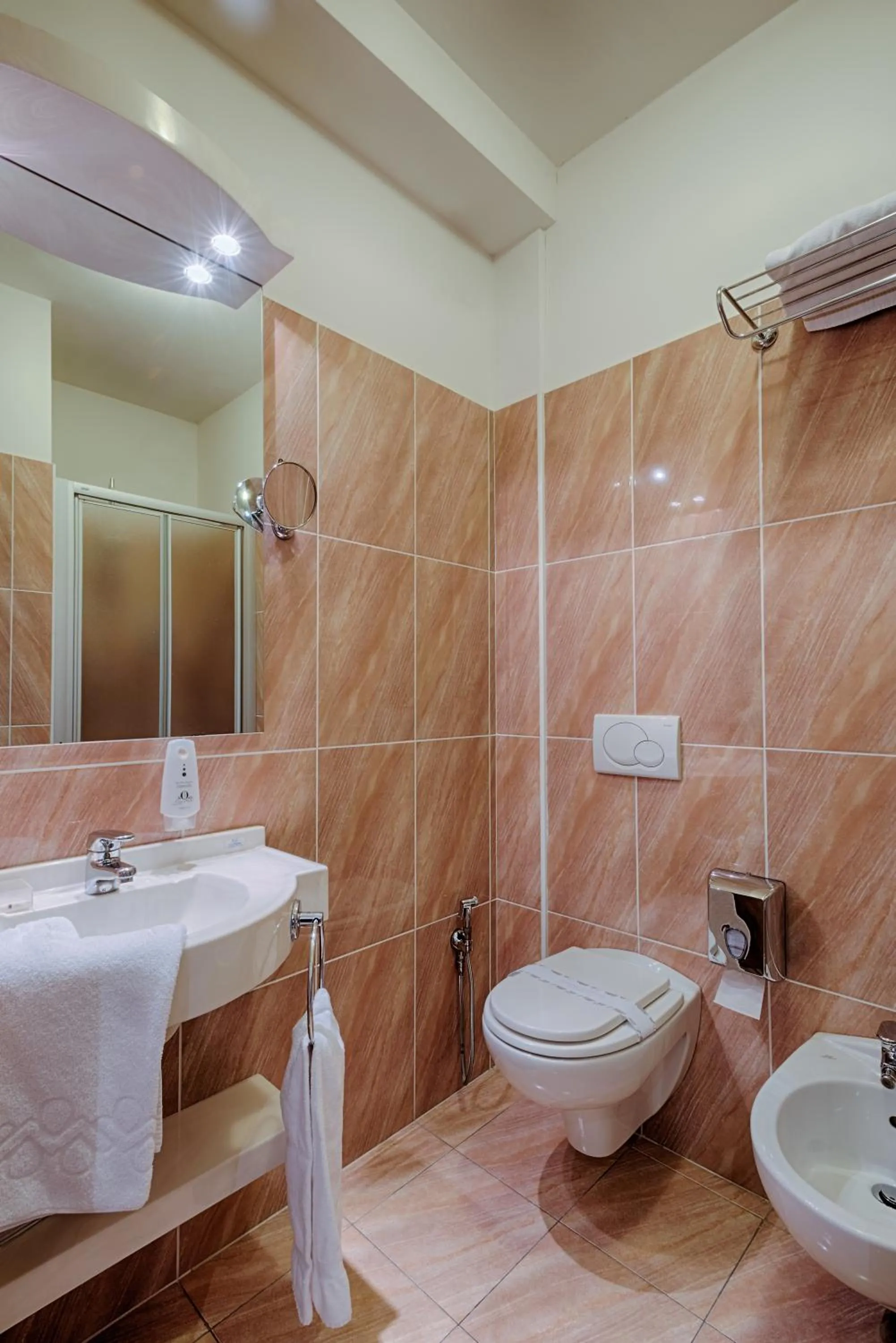 Bedroom in Continental Urban Art Hotel