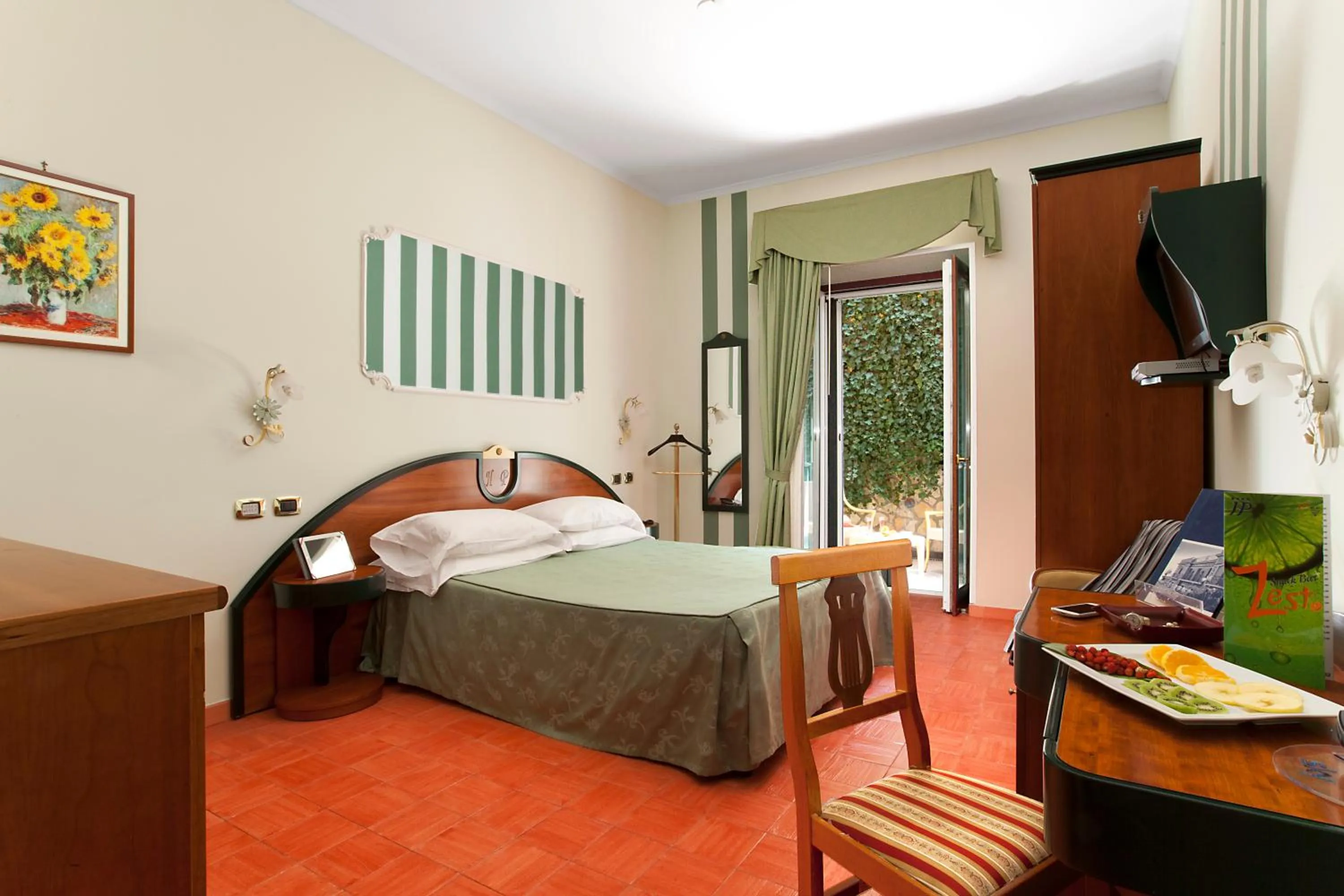 Photo of the whole room, Bed in Hotel Prestige