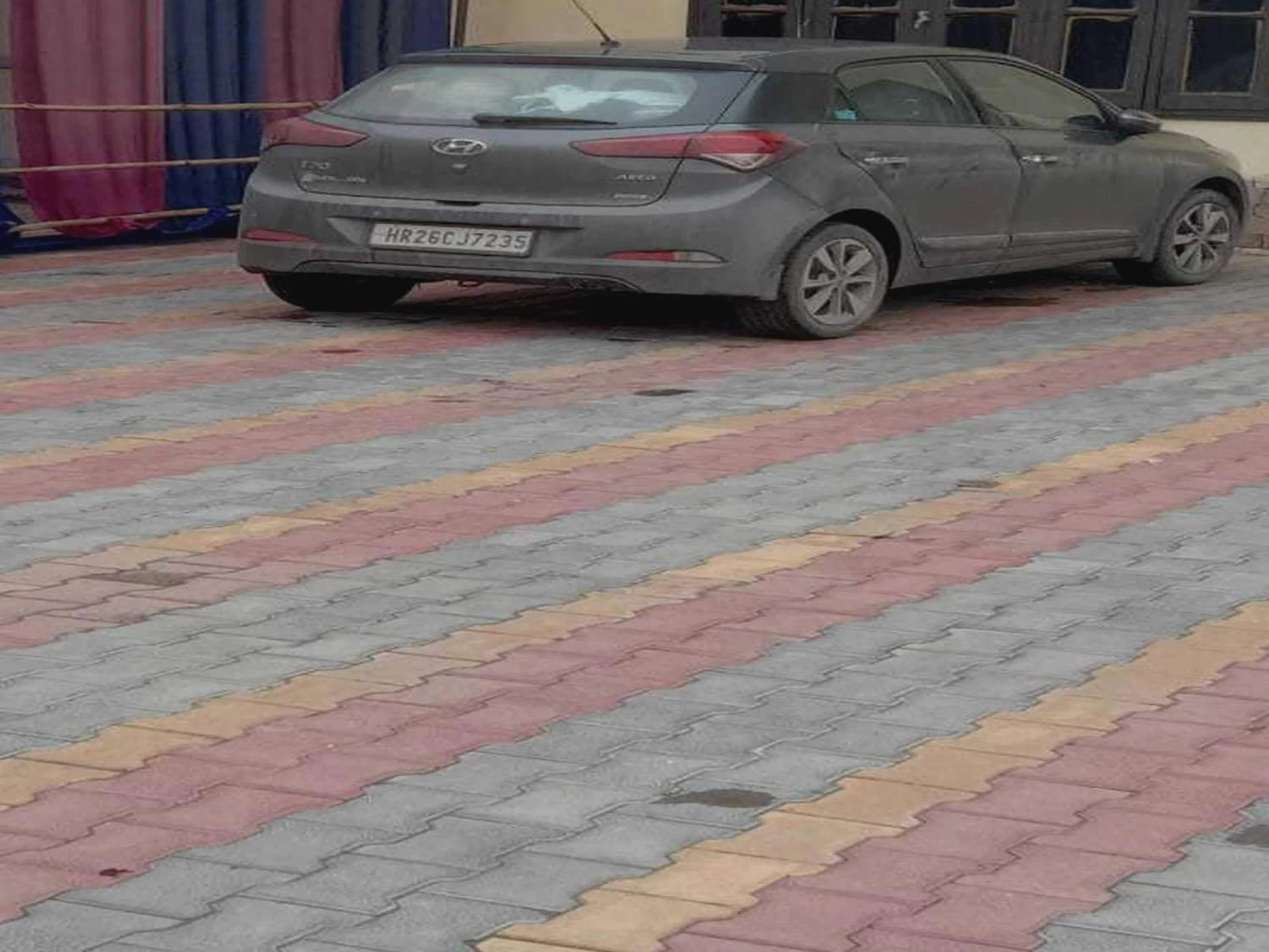 Facade/entrance in SPOT ON Hotel Deepak Palace