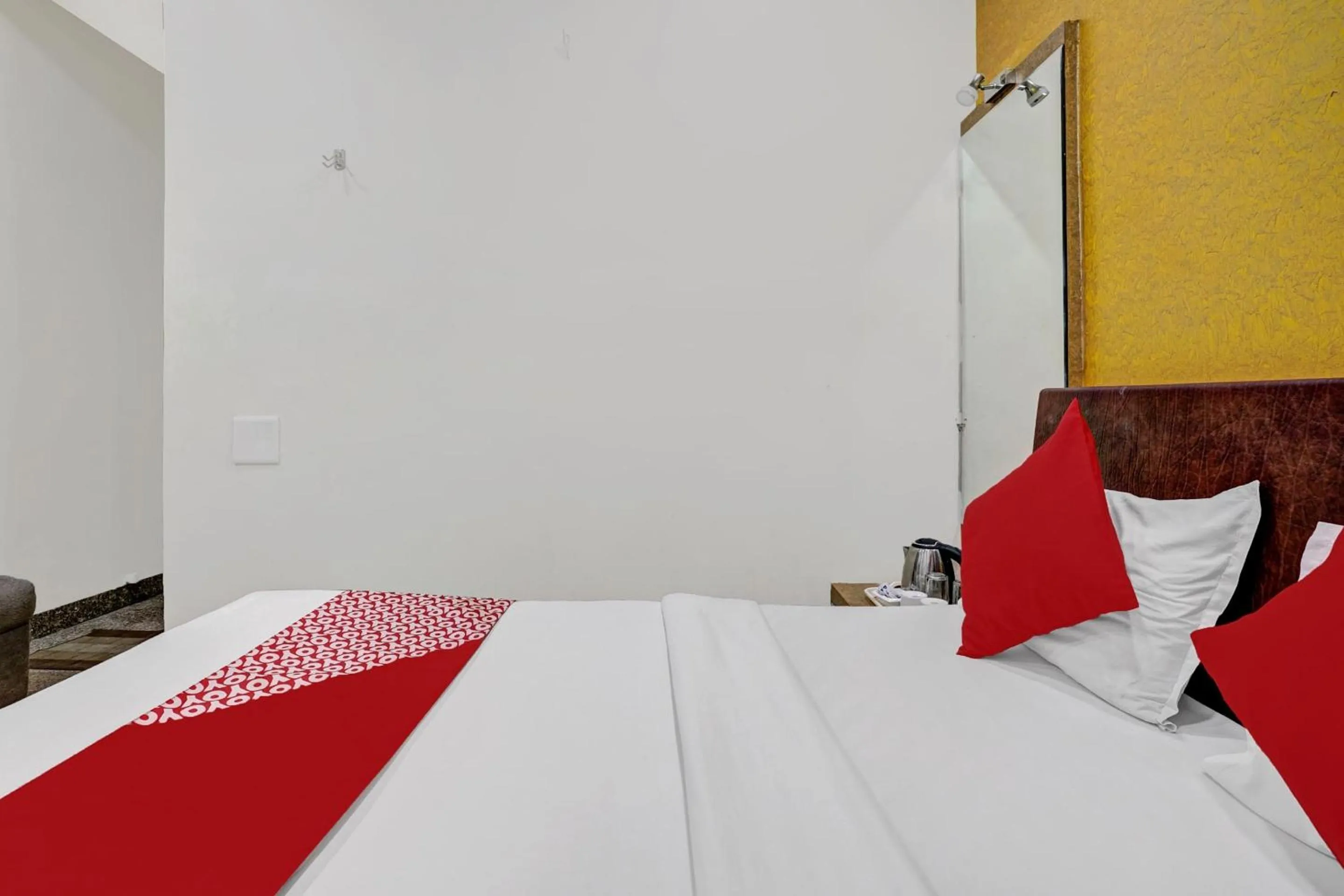 Bedroom, Bed in Hotel O Chhaya