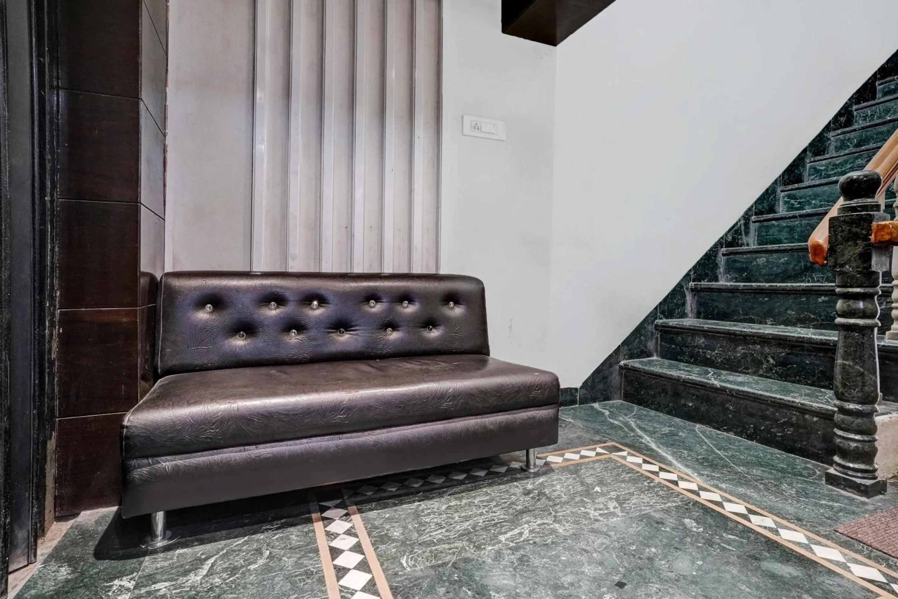 Facade/entrance in Hotel O Chhaya