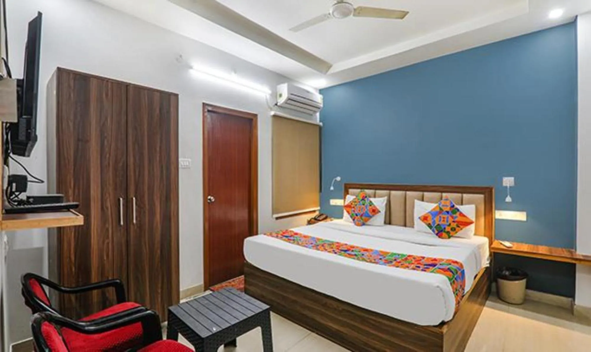 Bed in FabExpress North Inn