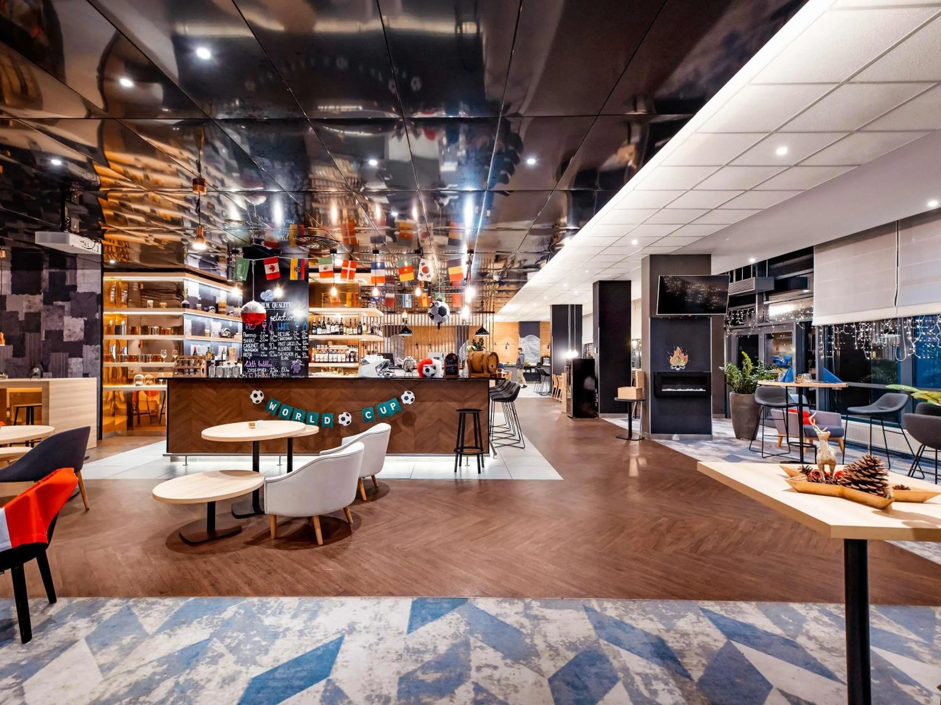 Restaurant/places to eat in Novotel Szczecin Centrum