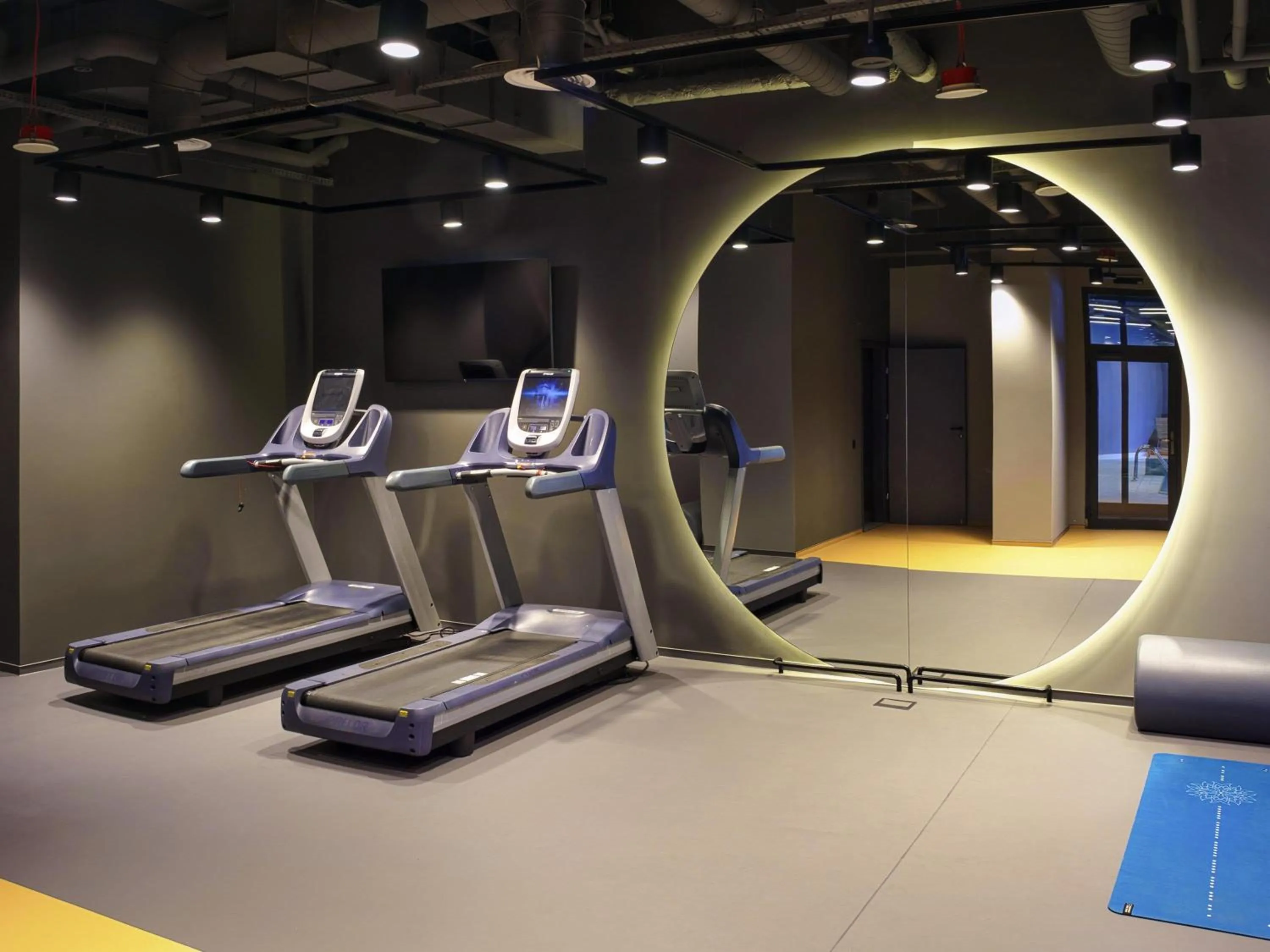 Fitness centre/facilities in Novotel Szczecin Centrum