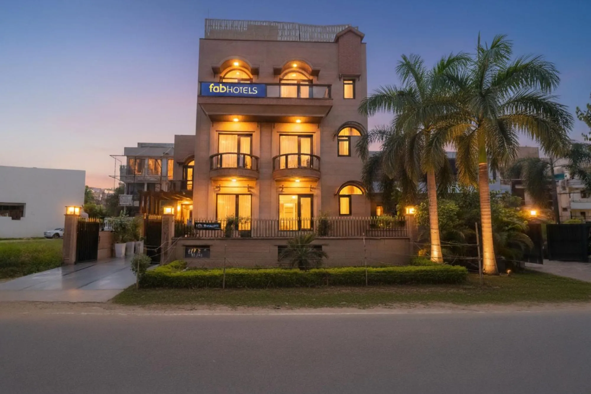 Property building in FabHotel RR Residency - DLF Cyber City, Gurugram