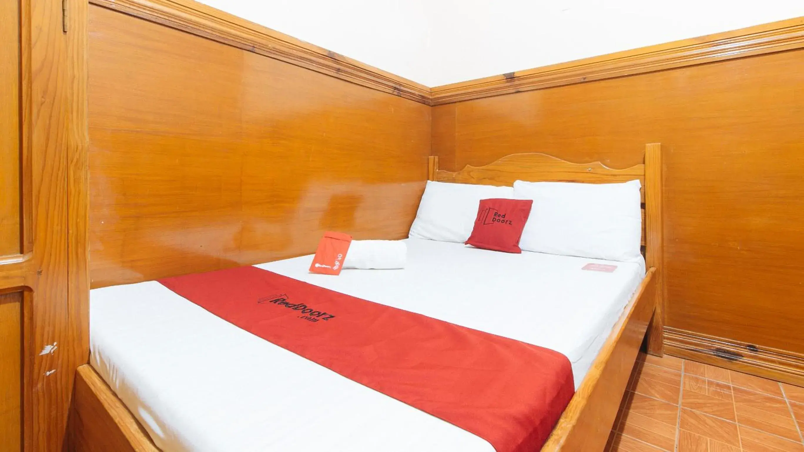 Standard Double Room in RedDoorz @ Sagada Sunrise View Homestay Standard Double Room in RedDoorz @ Sagada Sunrise View Homestay