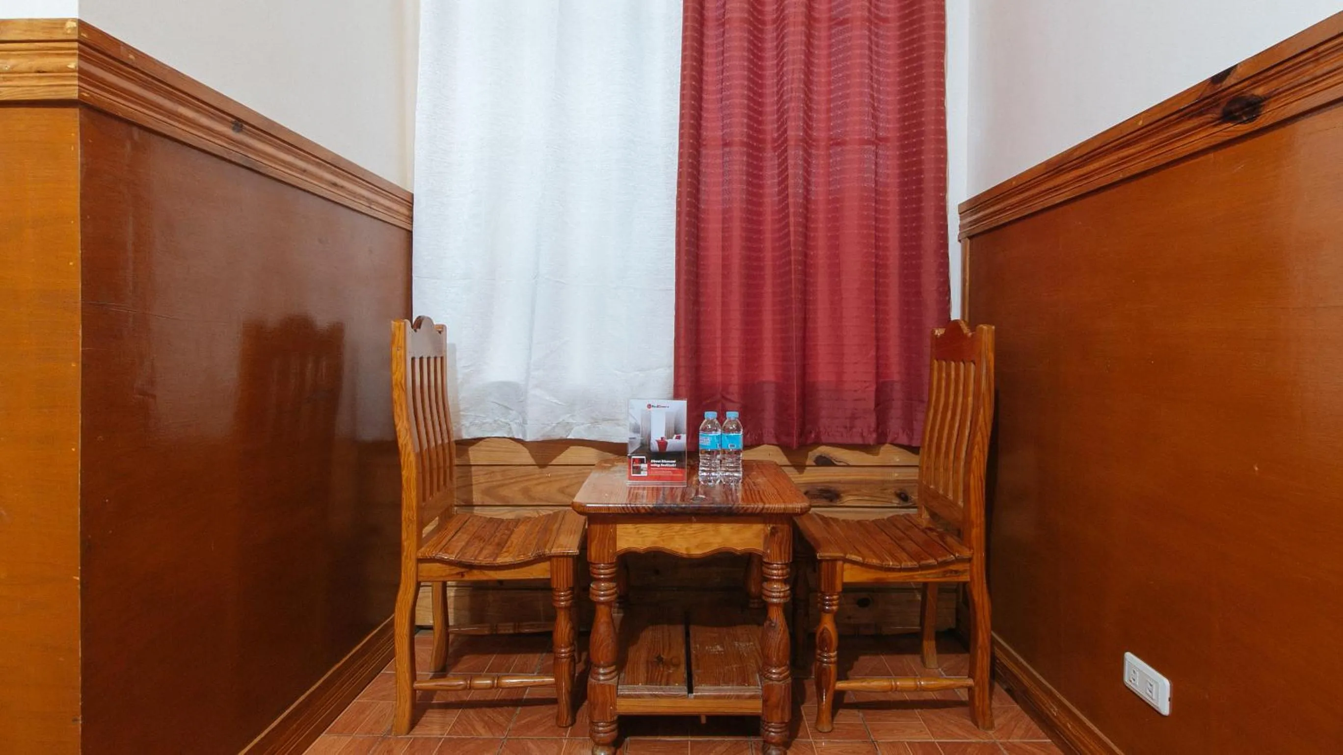 Dining area in RedDoorz @ Sagada Sunrise View Homestay